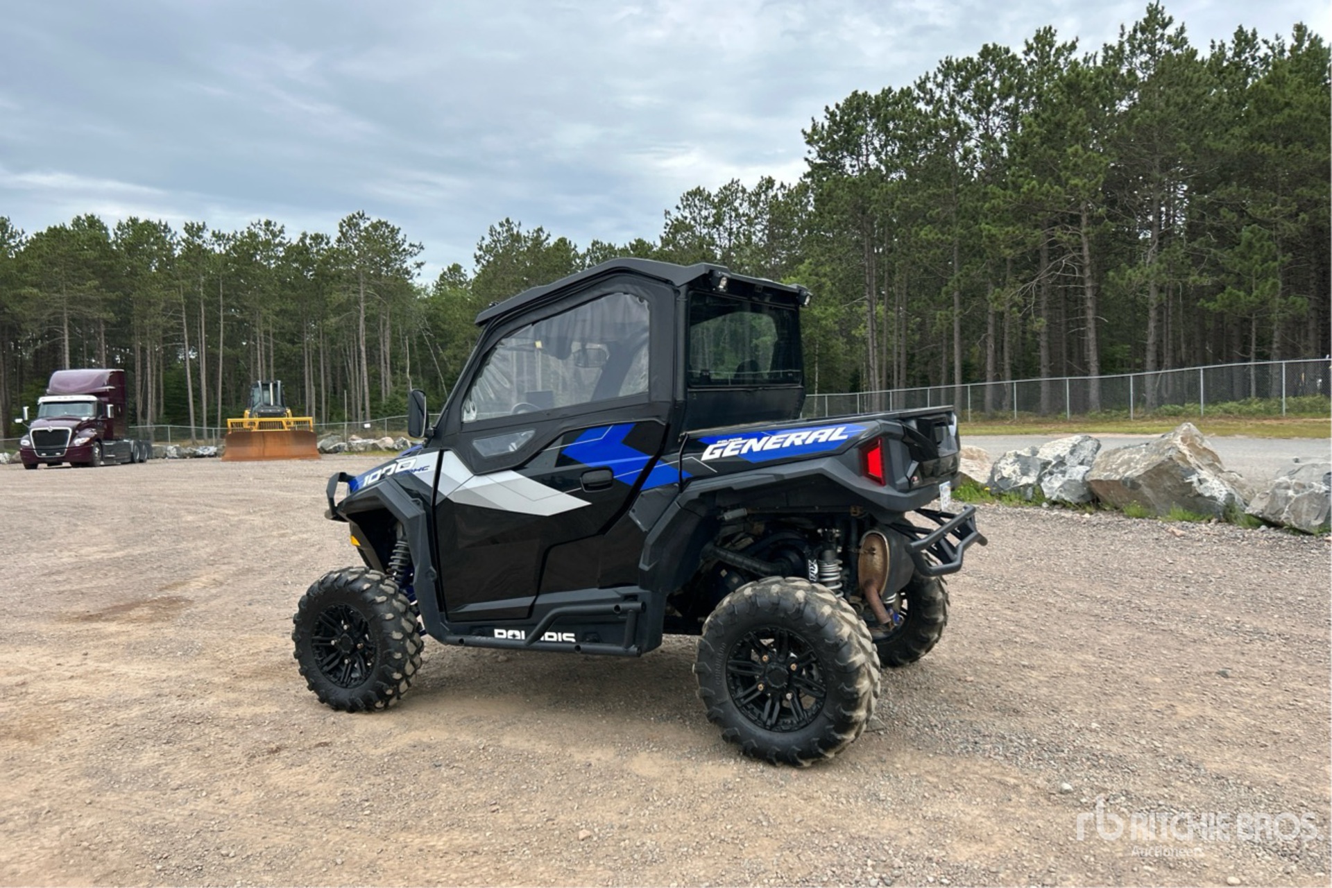 General Appearance with Picture, Left Rear Corner