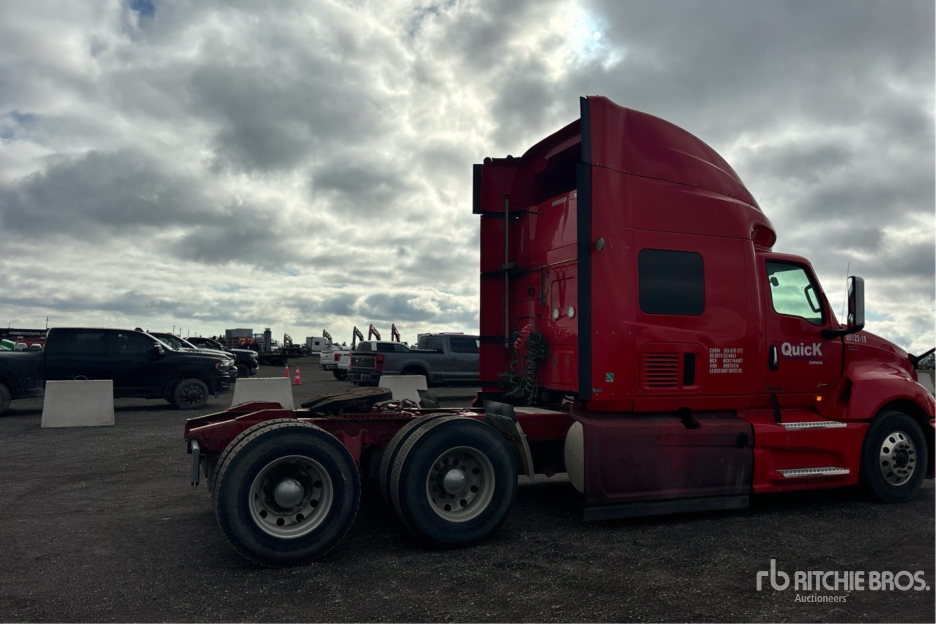General Appearance with Picture, Right Rear Corner