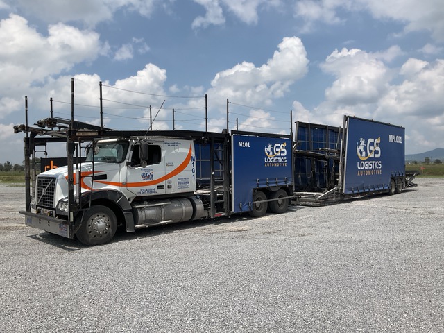 2016 Volvo Car Carrier Truck