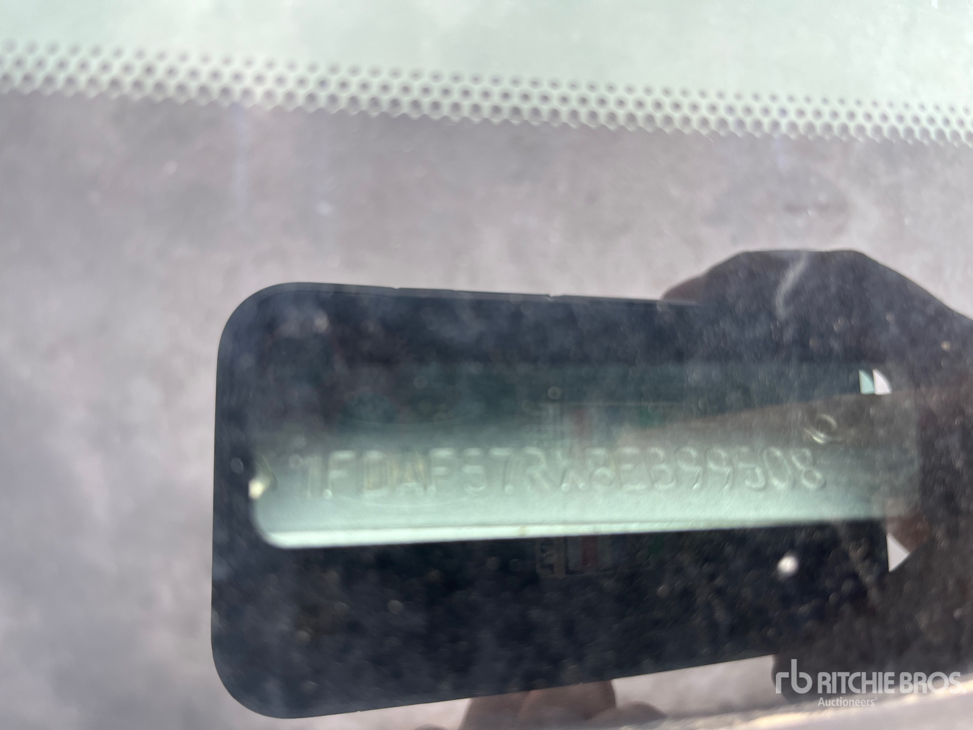 General Appearance with Numéro de série/Numéro d'identification du véhicule automobile
