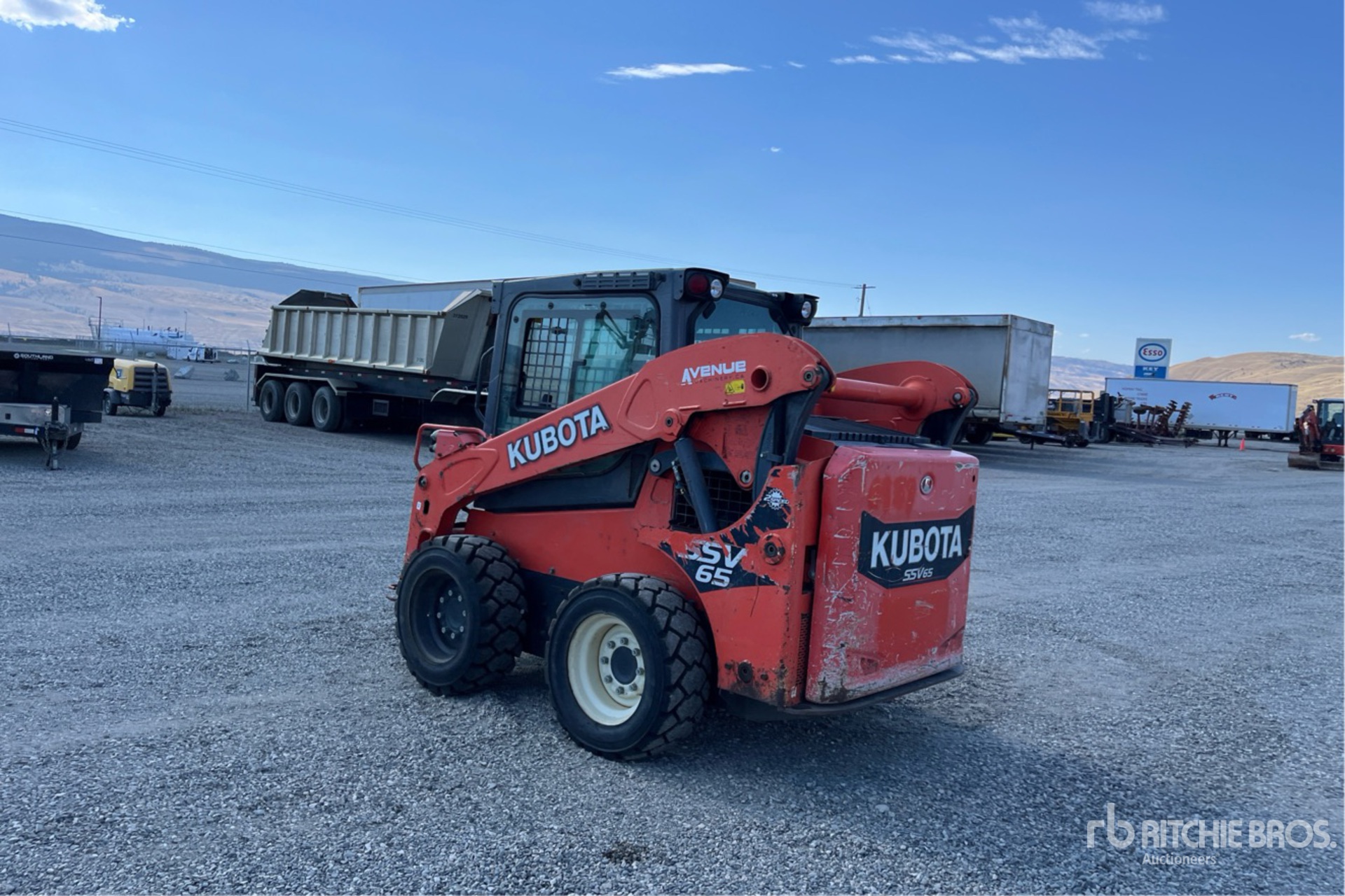 General Appearance with Picture, Left Rear Corner
