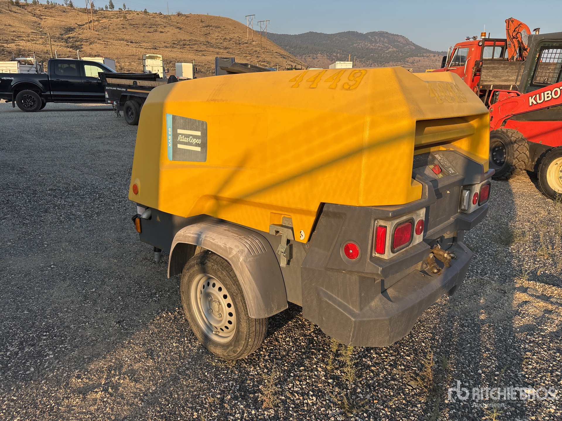 General Appearance with Picture, Left Rear Corner