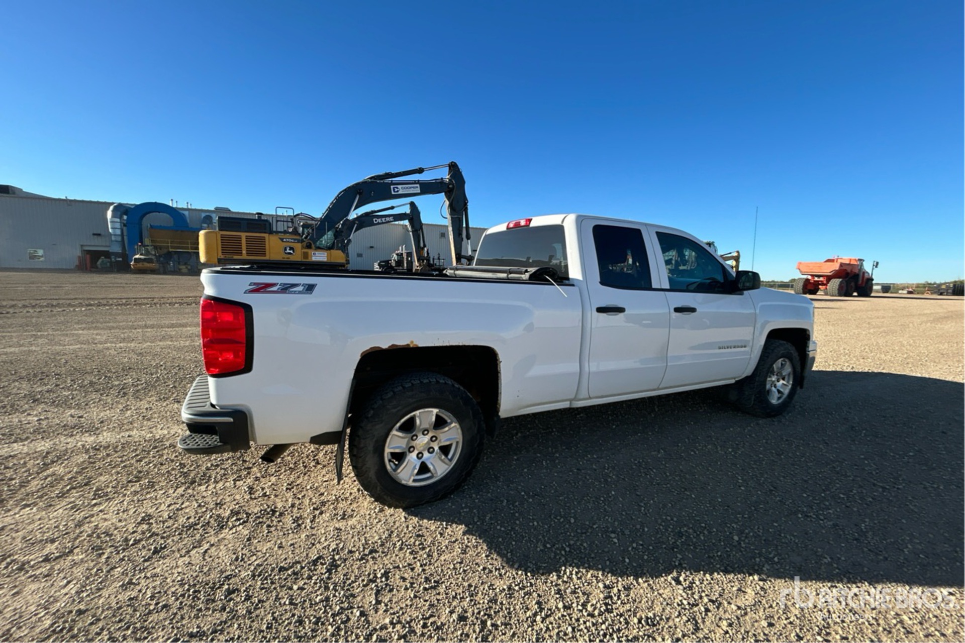 General Appearance with Picture, Right Rear Corner