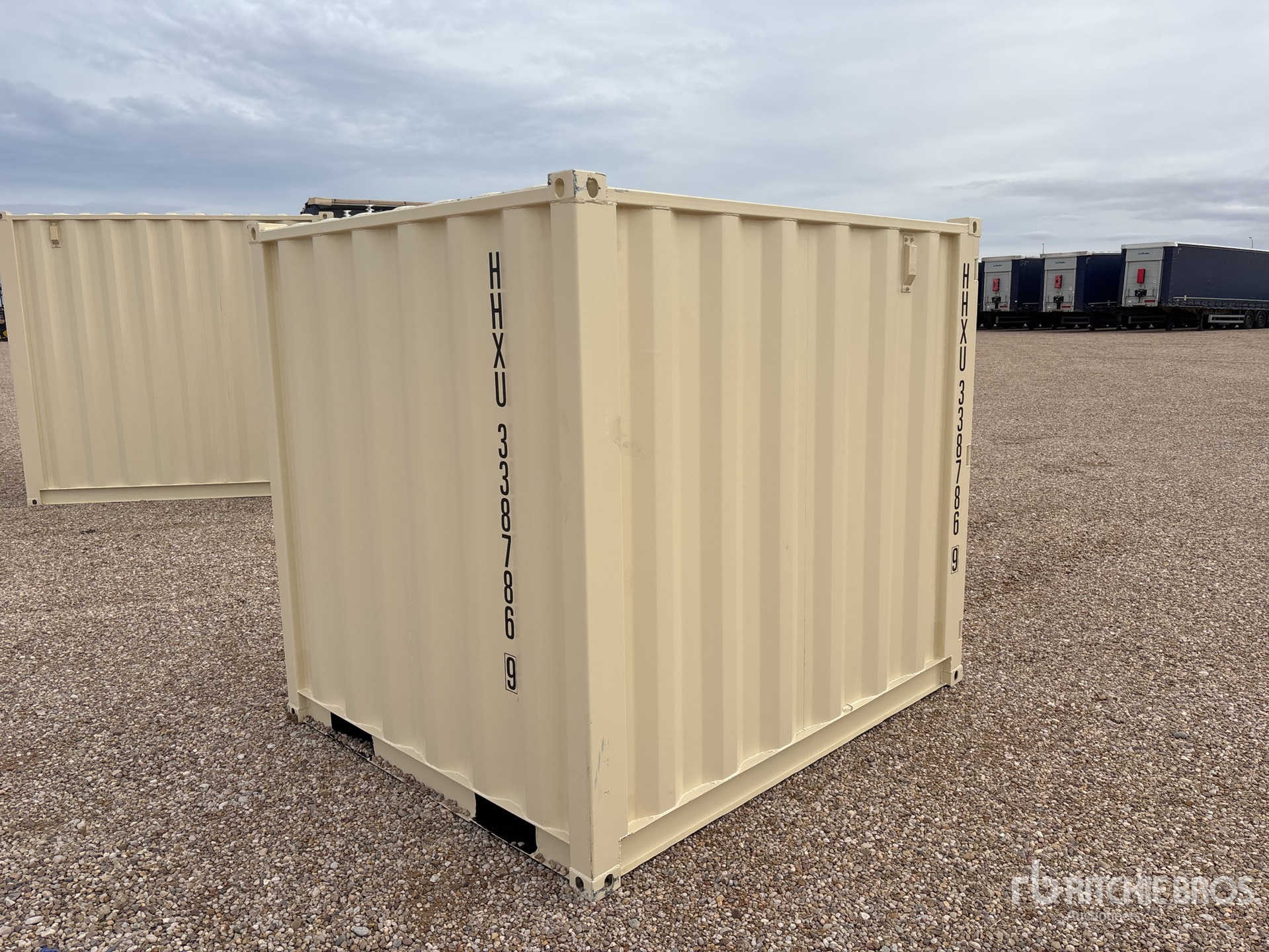 General Appearance with Picture, Right Rear Corner