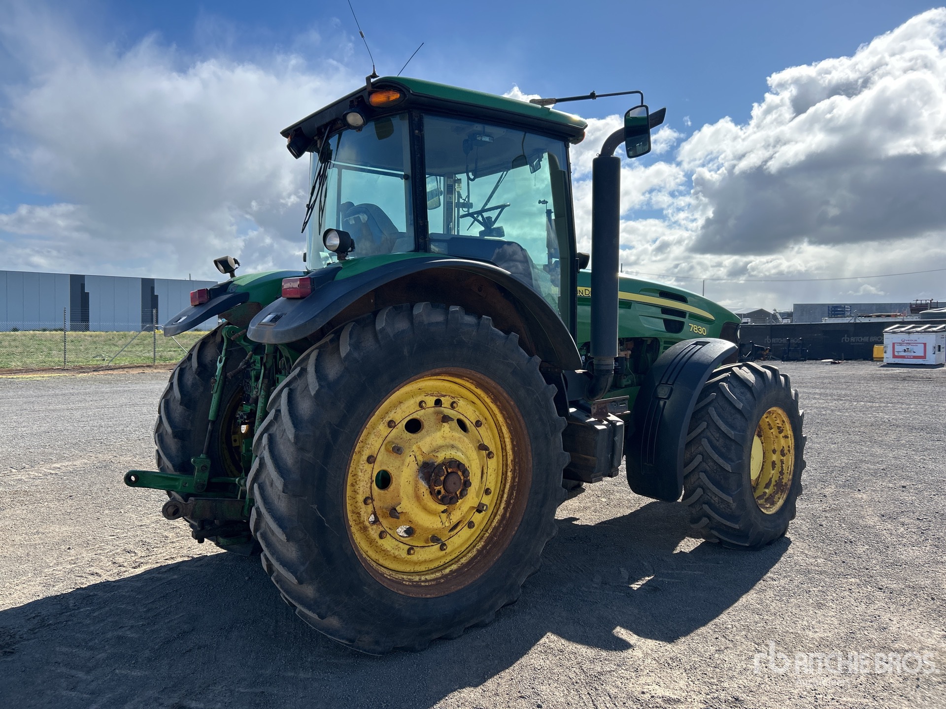 General Appearance with Picture, Right Rear Corner