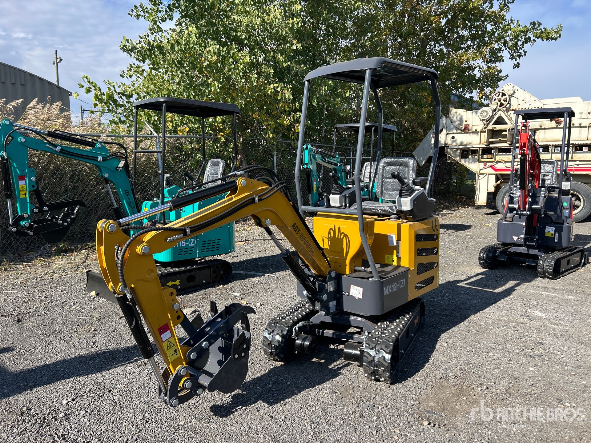 EXCAVADORA 2025 AGT MX12(Z)