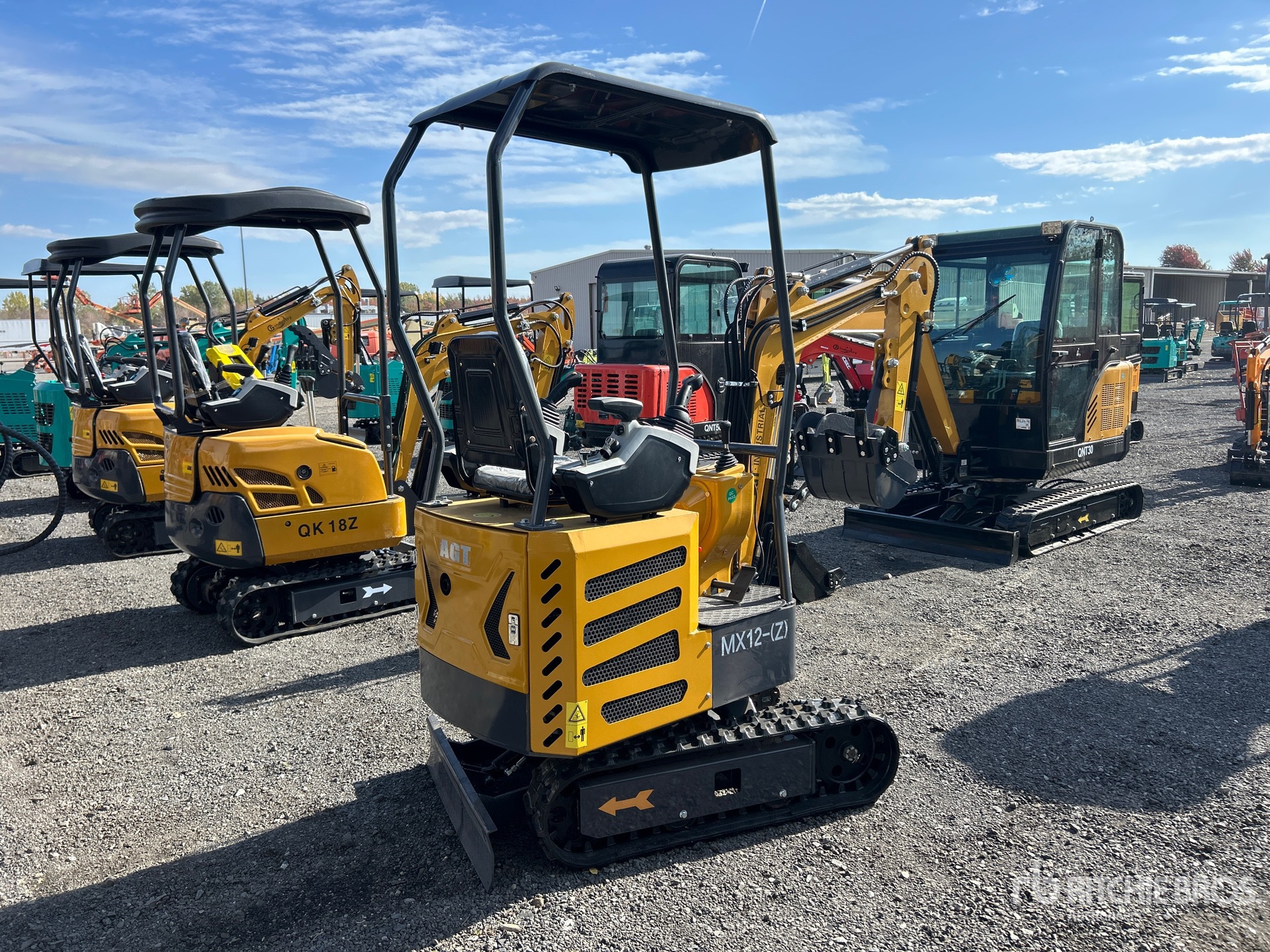 EXCAVADORA 2025 AGT MX12(Z)