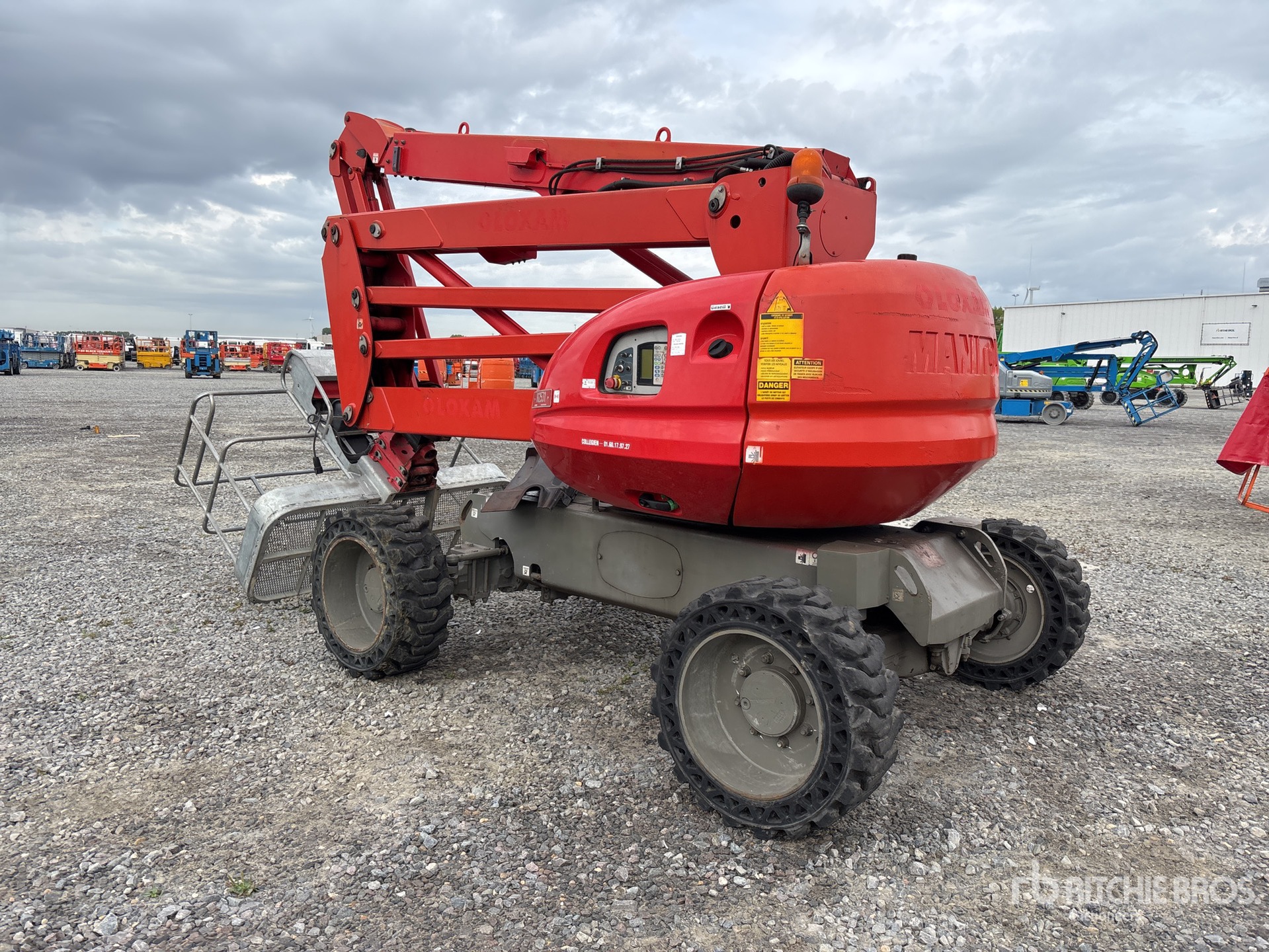 General Appearance with Picture, Right Front Corner