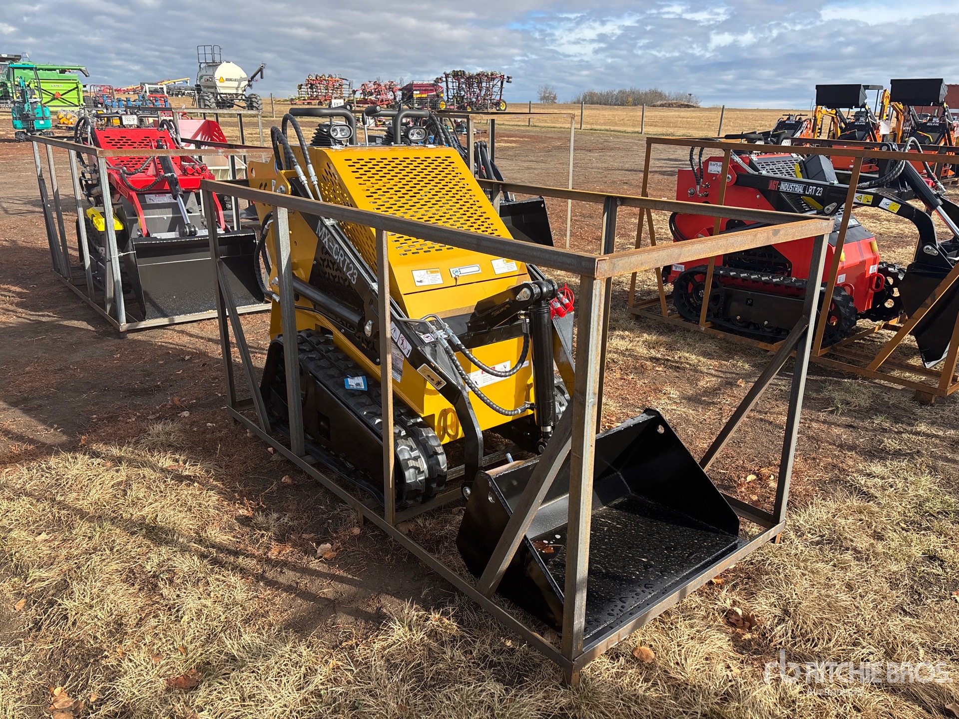 MINI CARGADOR SOBRE ORUGAS COMPACTO 2025 COMPAC MXCRT23