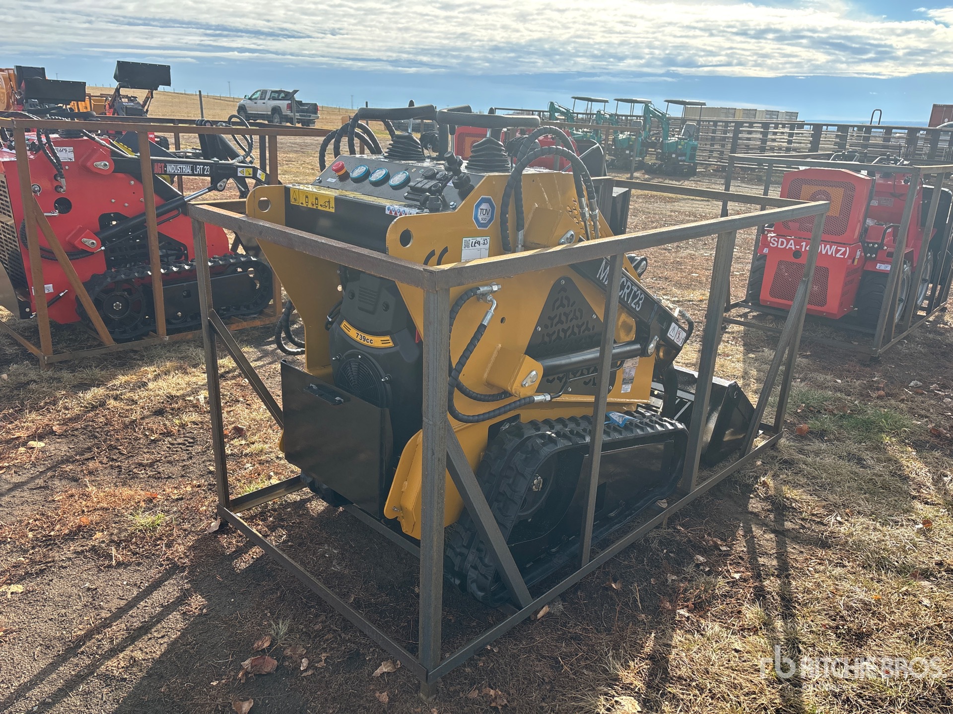 MINI CARGADOR SOBRE ORUGAS COMPACTO 2025 COMPAC MXCRT23