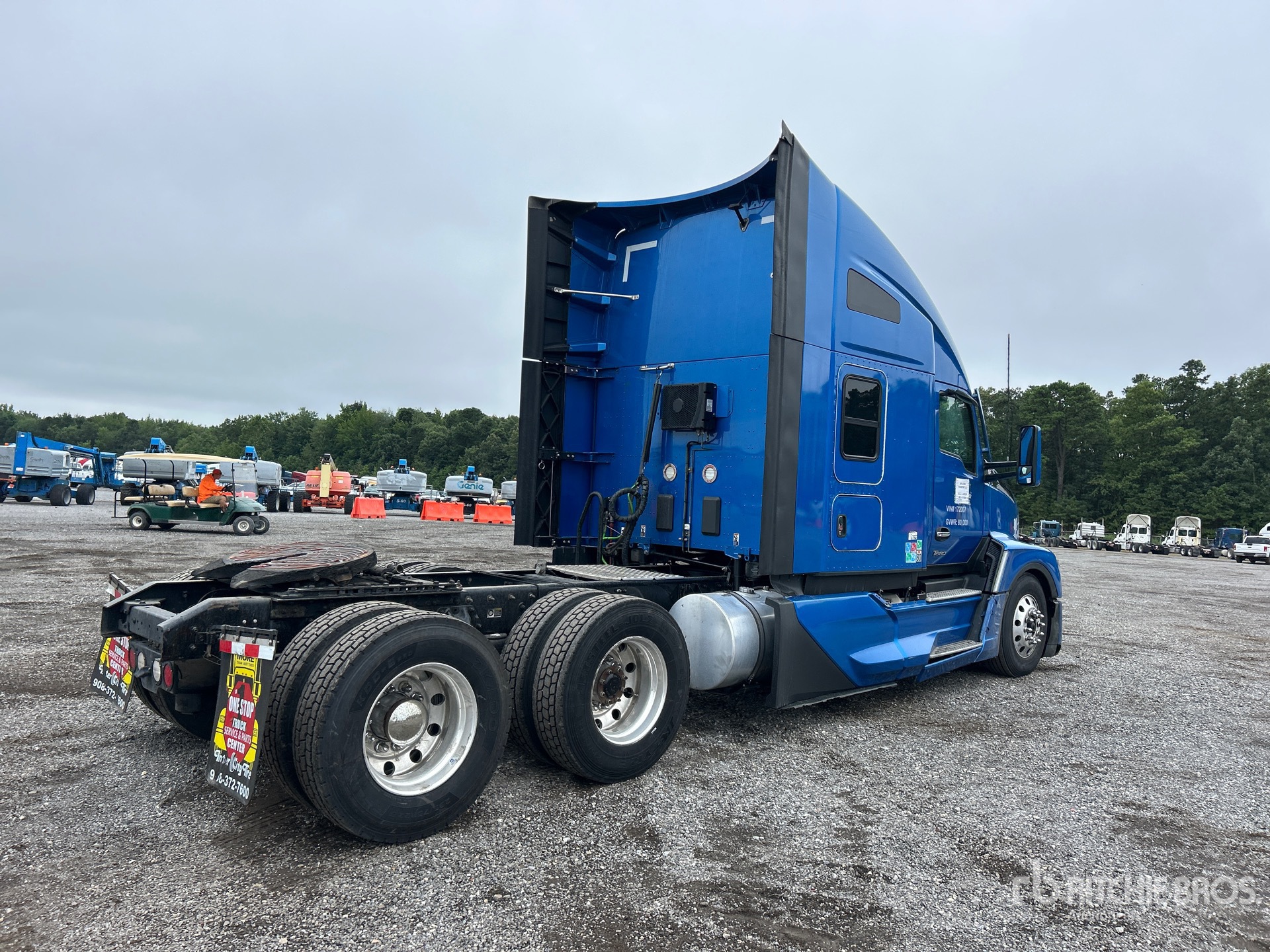 General Appearance with Picture, Right Rear Corner