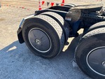 4 Underbody - Truck with 