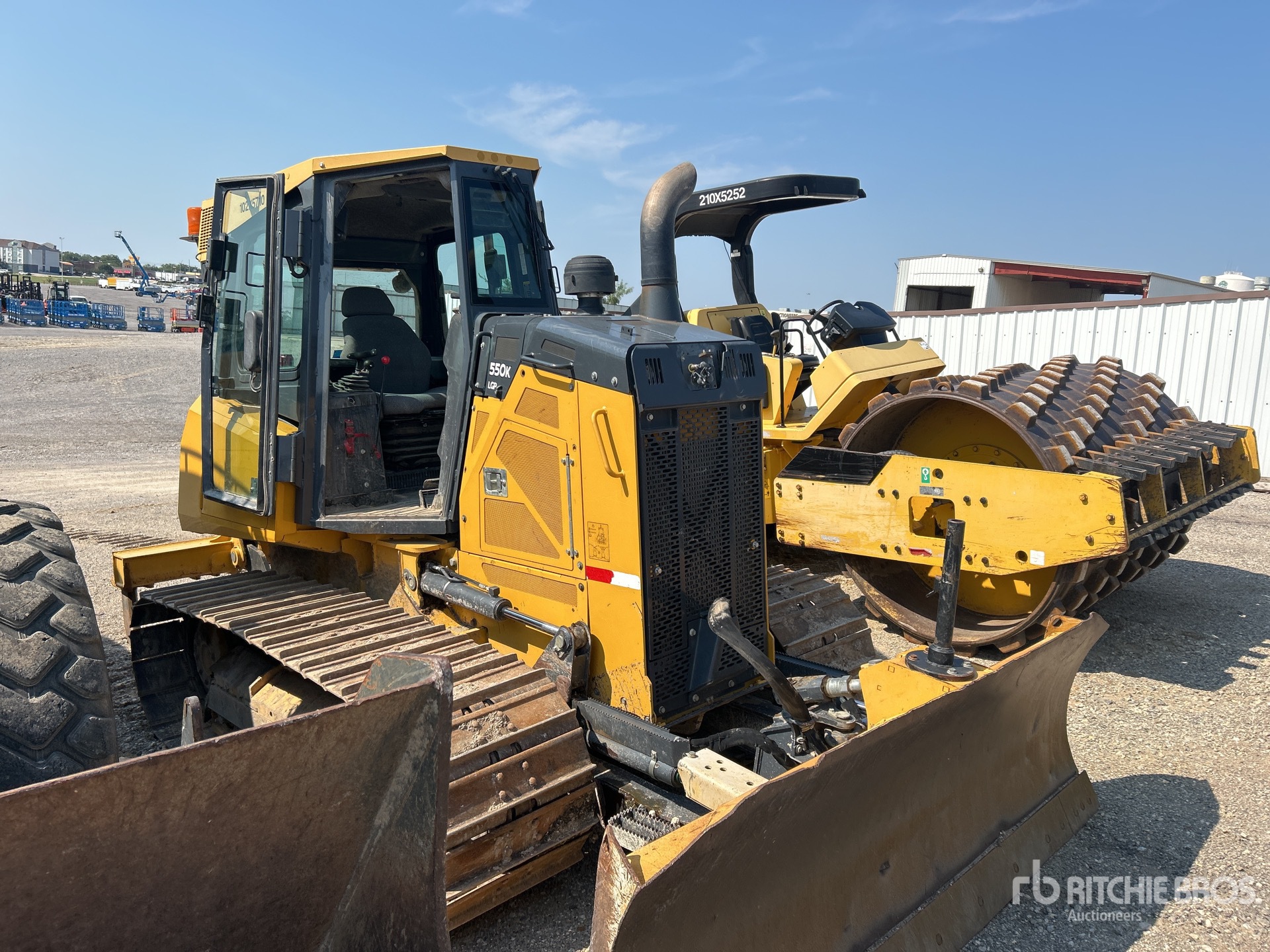 TOPADOR FRONTAL 2017 JOHN DEERE 550KLGP