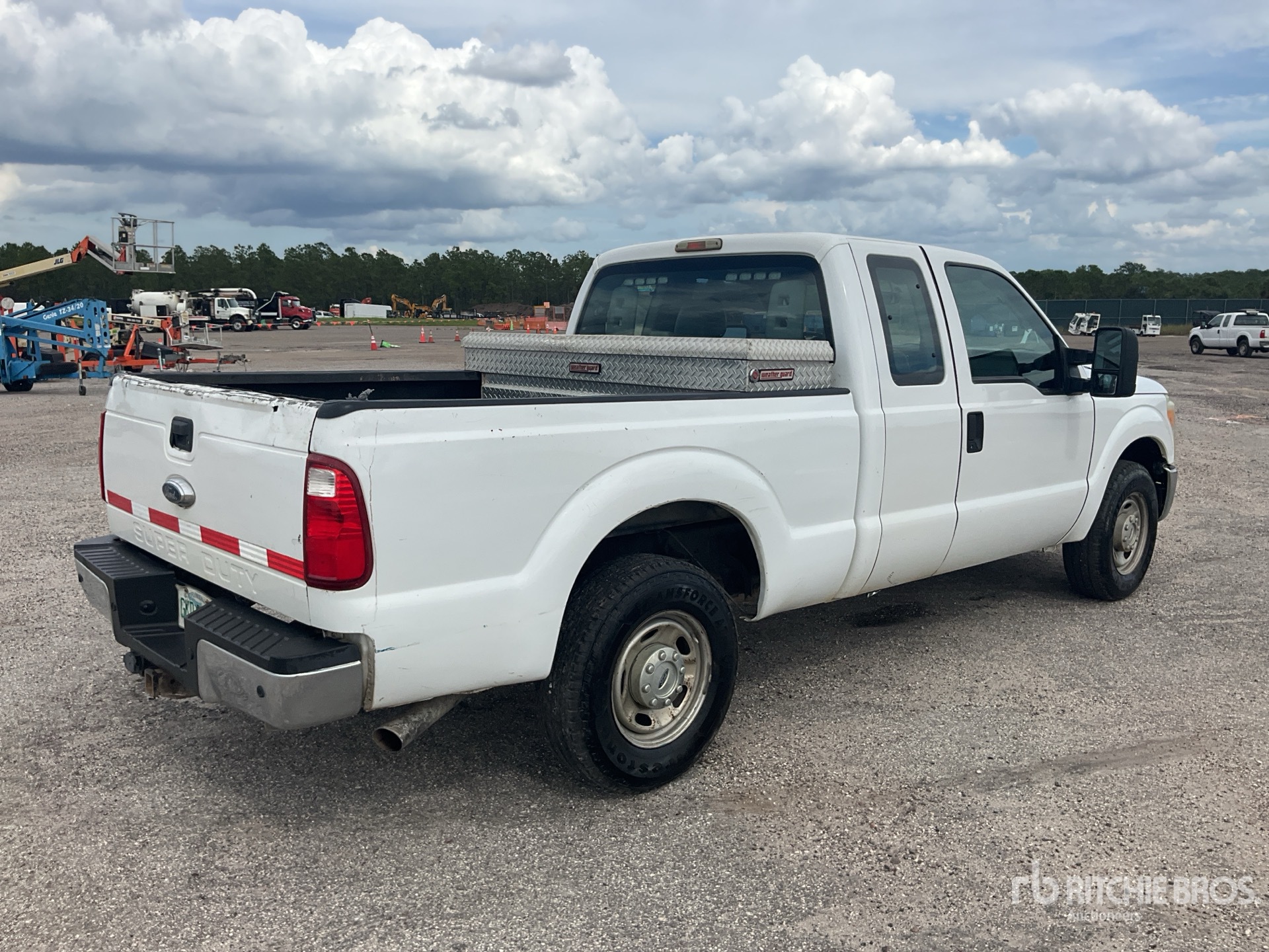 General Appearance with Picture, Right Rear Corner