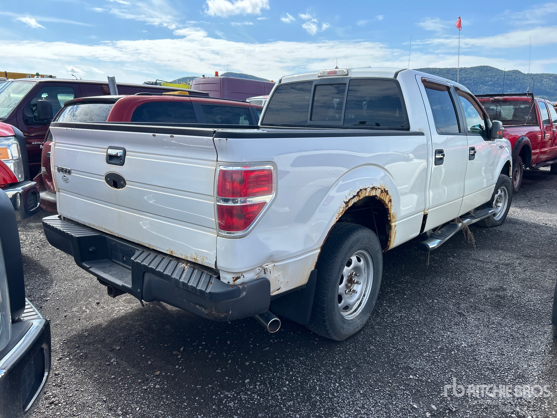 General Appearance with Picture, Right Rear Corner