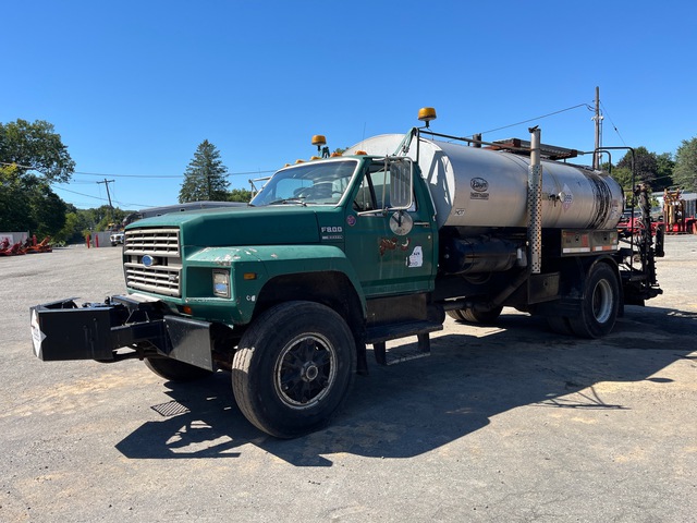 1990 Etnyre Black Topper BT-SAM 1900 gal on 1990 Ford F800 4x2 Asphalt Distributor Truck 1990 Etnyre Black Topper BT-SAM 1900 gal on 1990 Ford F800 4x2 Asphalt Distributor Truck