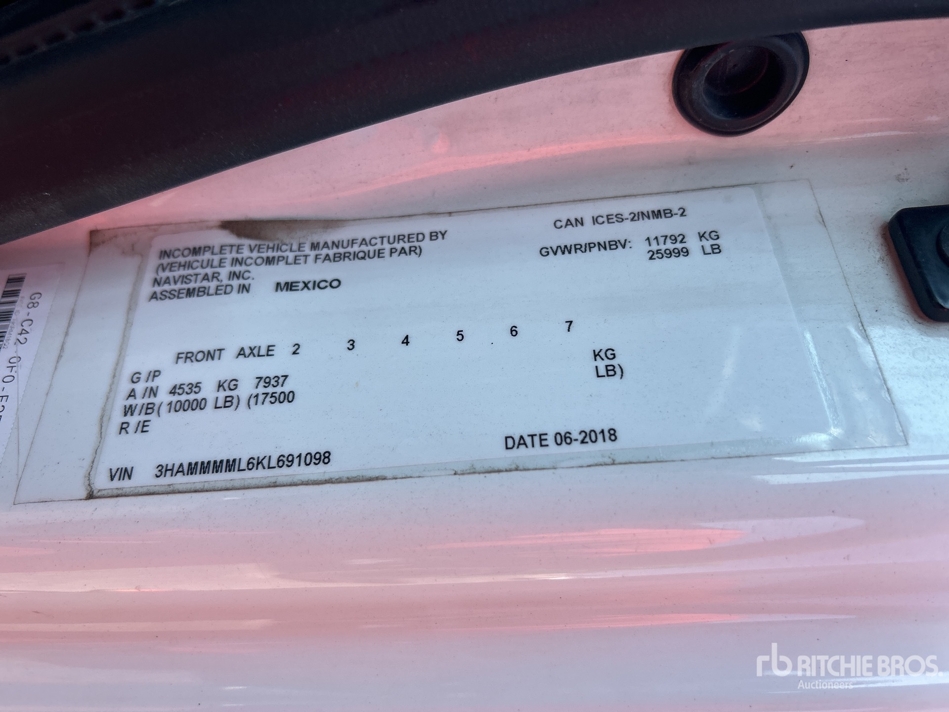 General Appearance with Serial Number / VIN