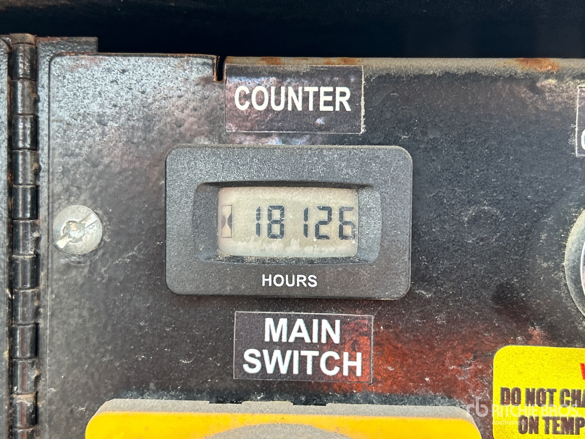 General Appearance with Hour Meter / Odometer