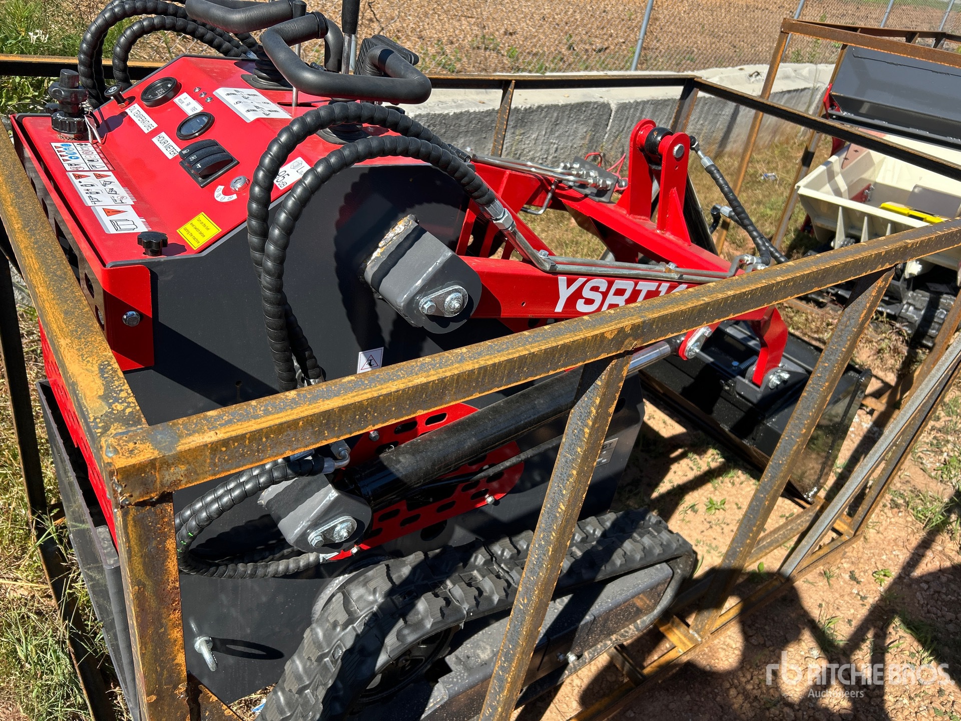 MINI CARGADOR SOBRE ORUGAS COMPACTO 2025 COMPAC YSRT14