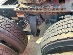 4 Underbody - Truck with 