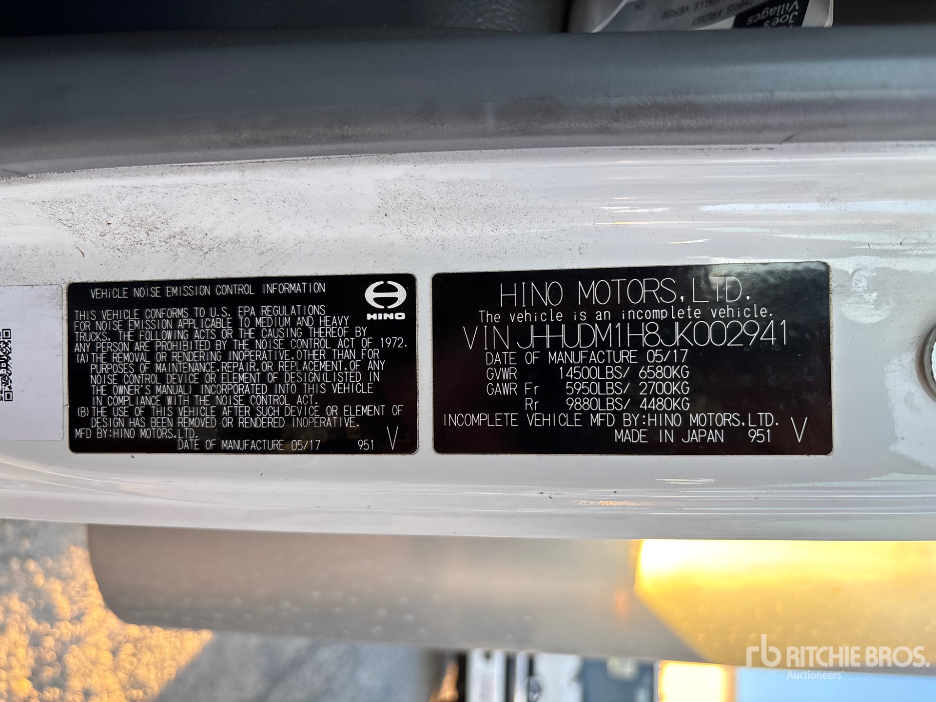 General Appearance with Serial Number / VIN