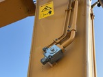 Hydraulics with Auxiliary Hydraulic Plumbing