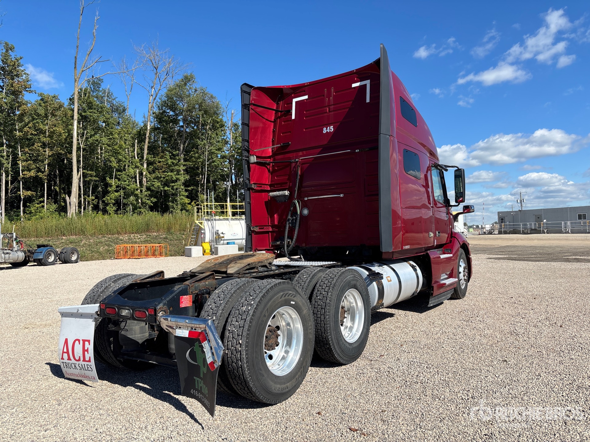 General Appearance with Picture, Right Rear Corner