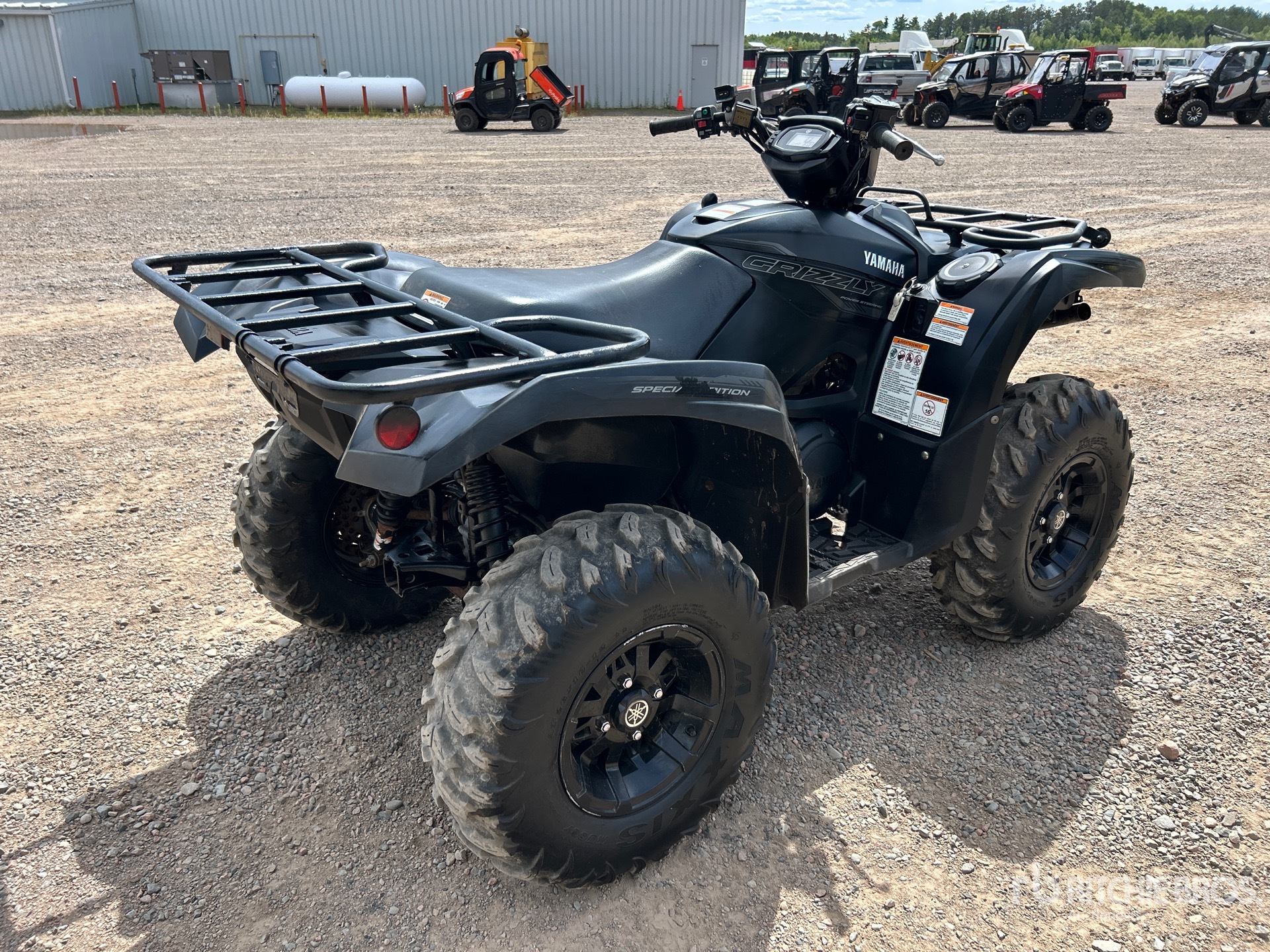 General Appearance with Picture, Right Rear Corner