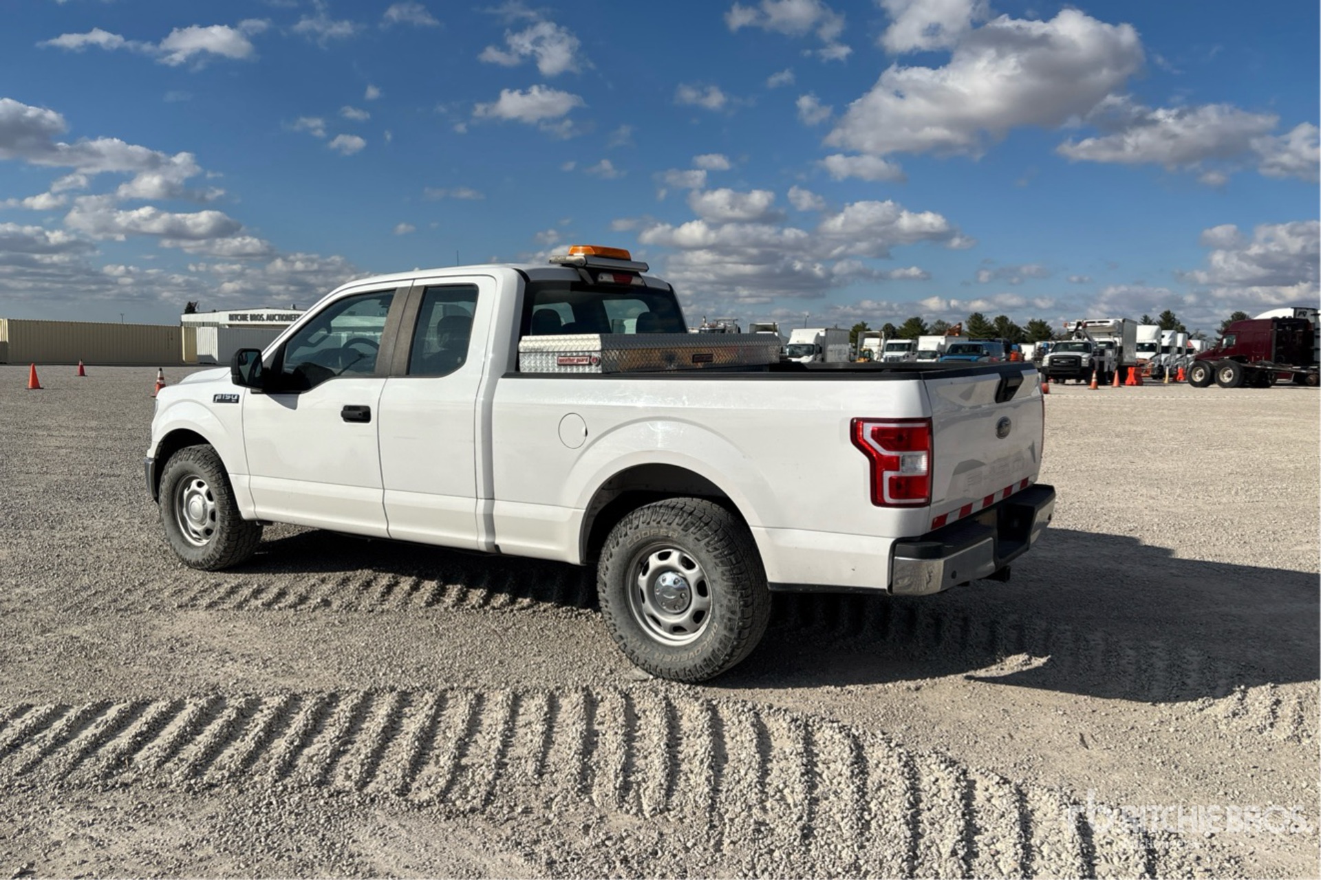 General Appearance with Picture, Left Rear Corner