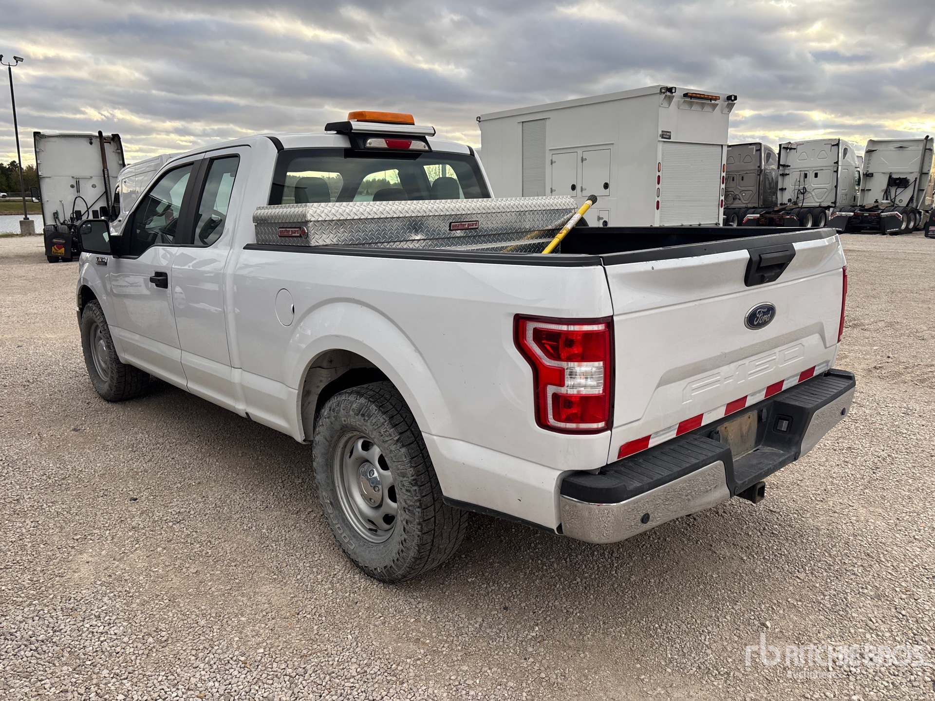 General Appearance with Picture, Left Rear Corner