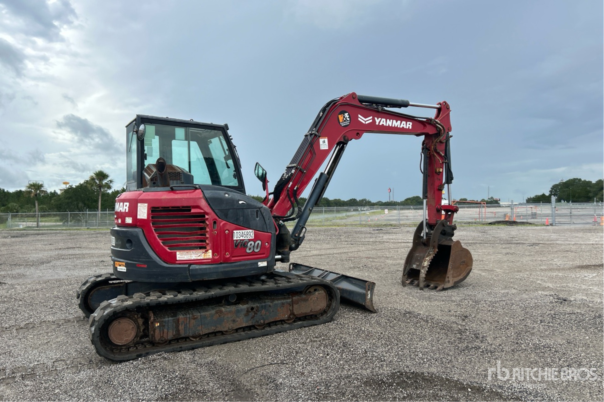 General Appearance with Picture, Right Rear Corner