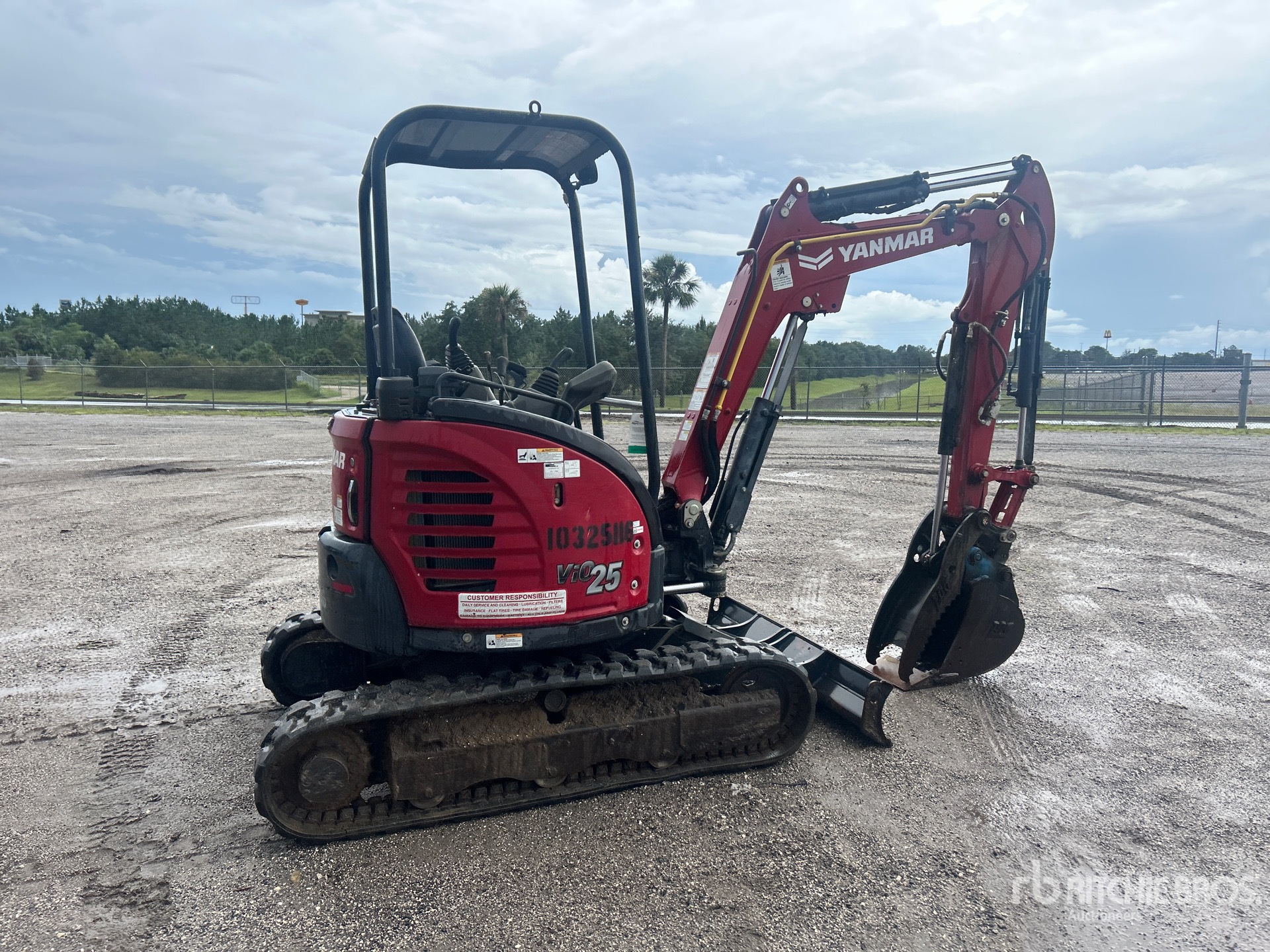 General Appearance with Picture, Right Rear Corner
