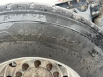 4 Underbody - Truck with 