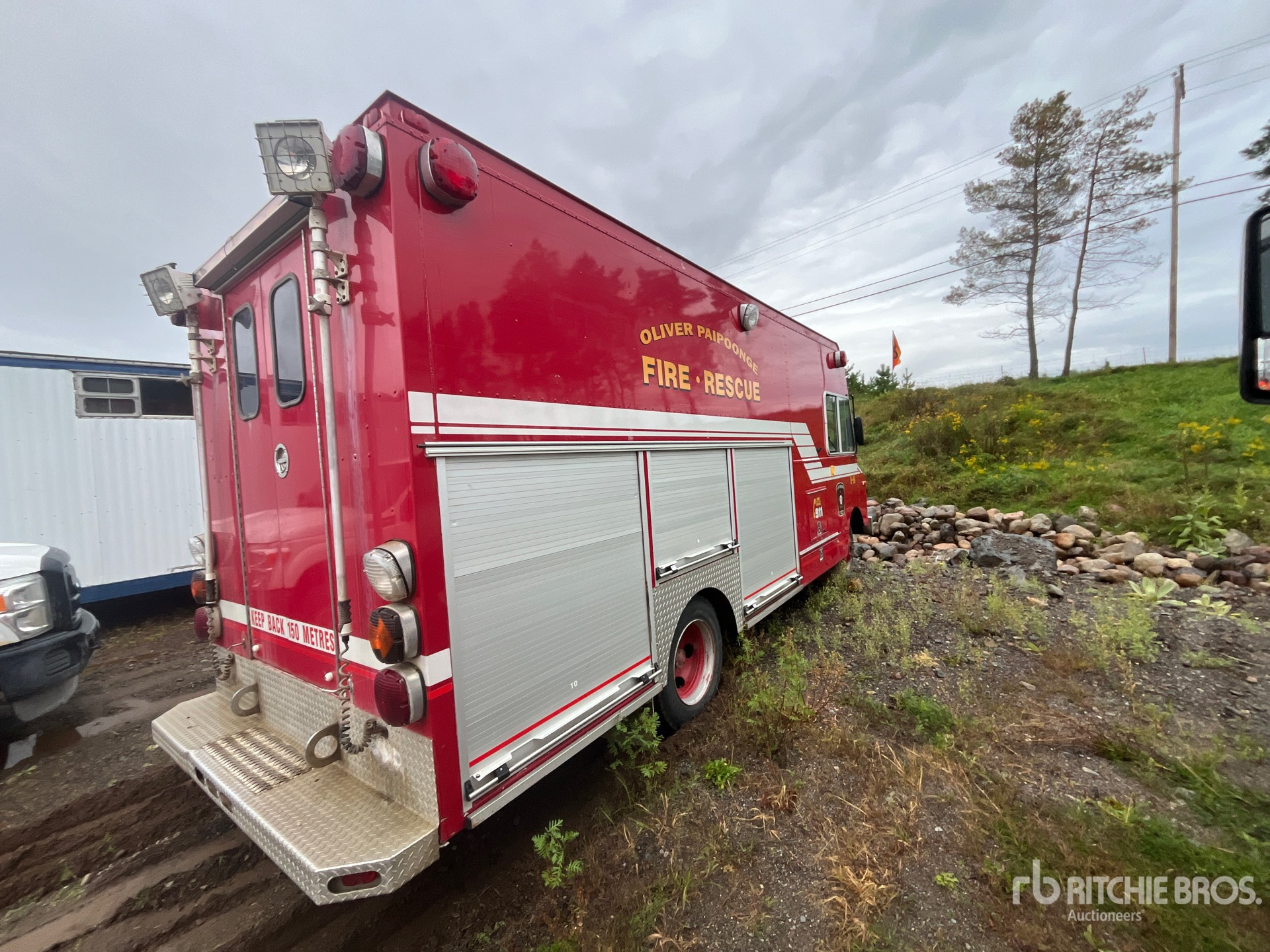General Appearance with Picture, Right Rear Corner