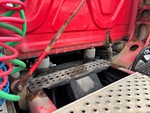 4 Underbody - Truck with 