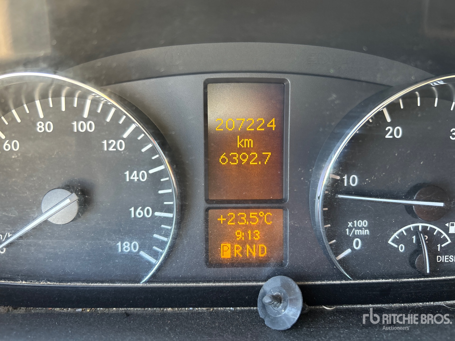 General Appearance with Hour Meter / Odometer