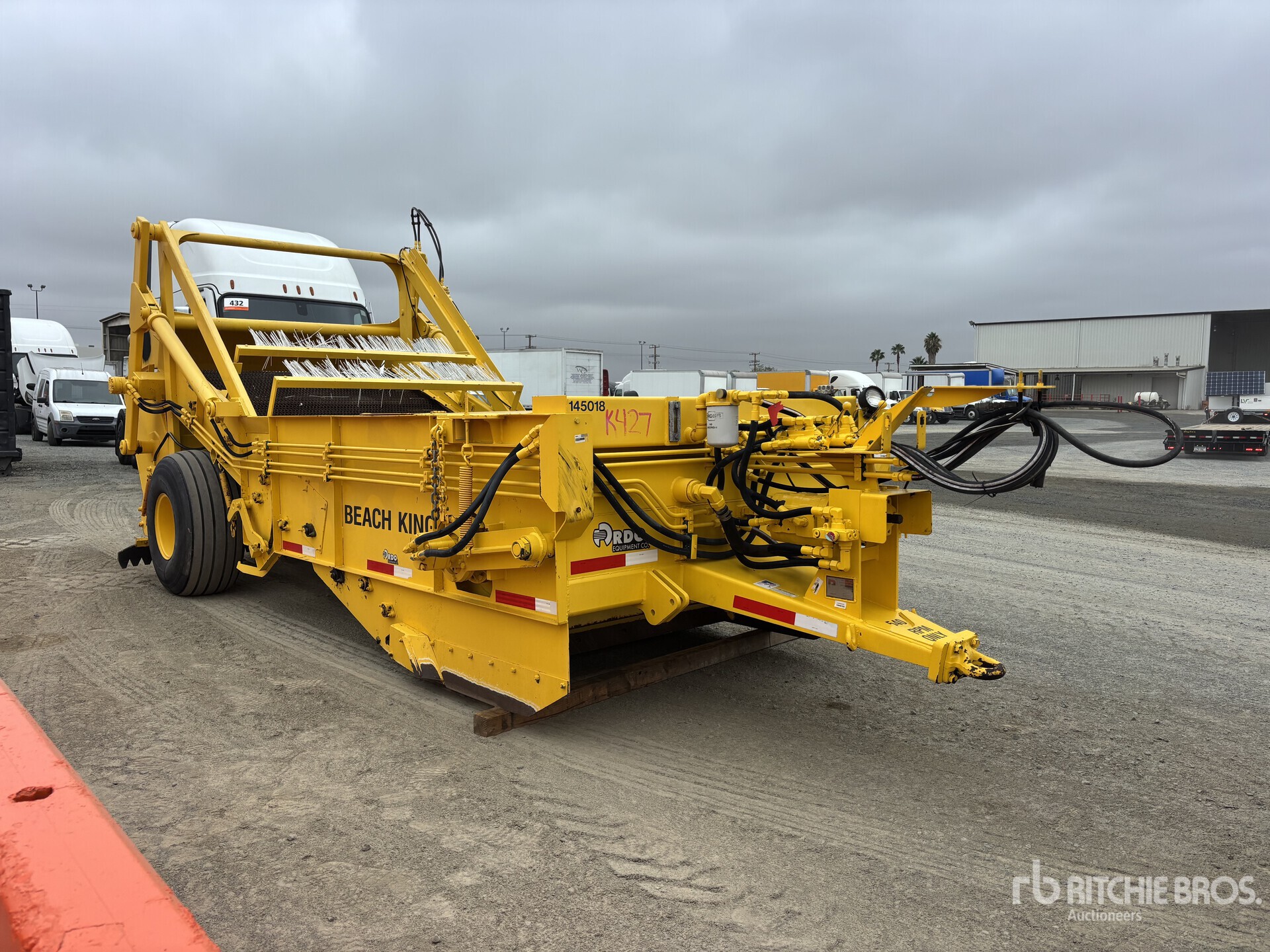 General Appearance with Picture, Right Front Corner