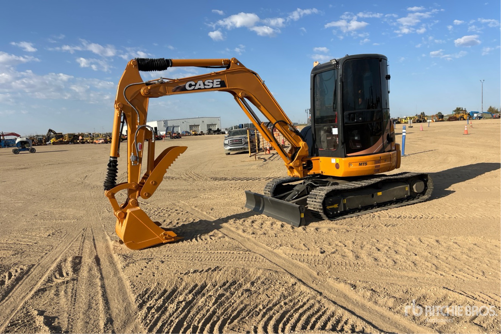 EXCAVADORA 2008 CASE CX55B