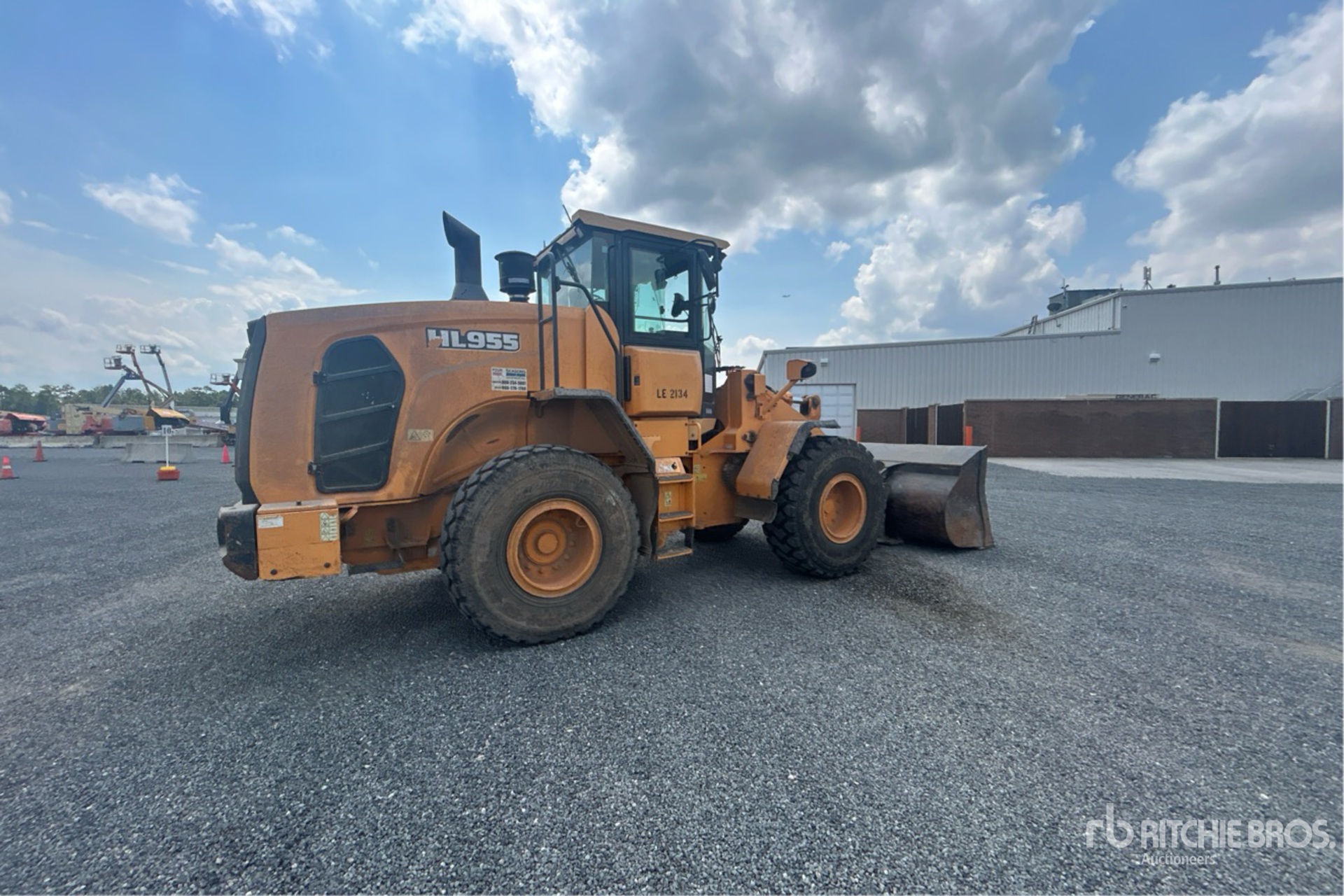 General Appearance with Picture, Right Rear Corner