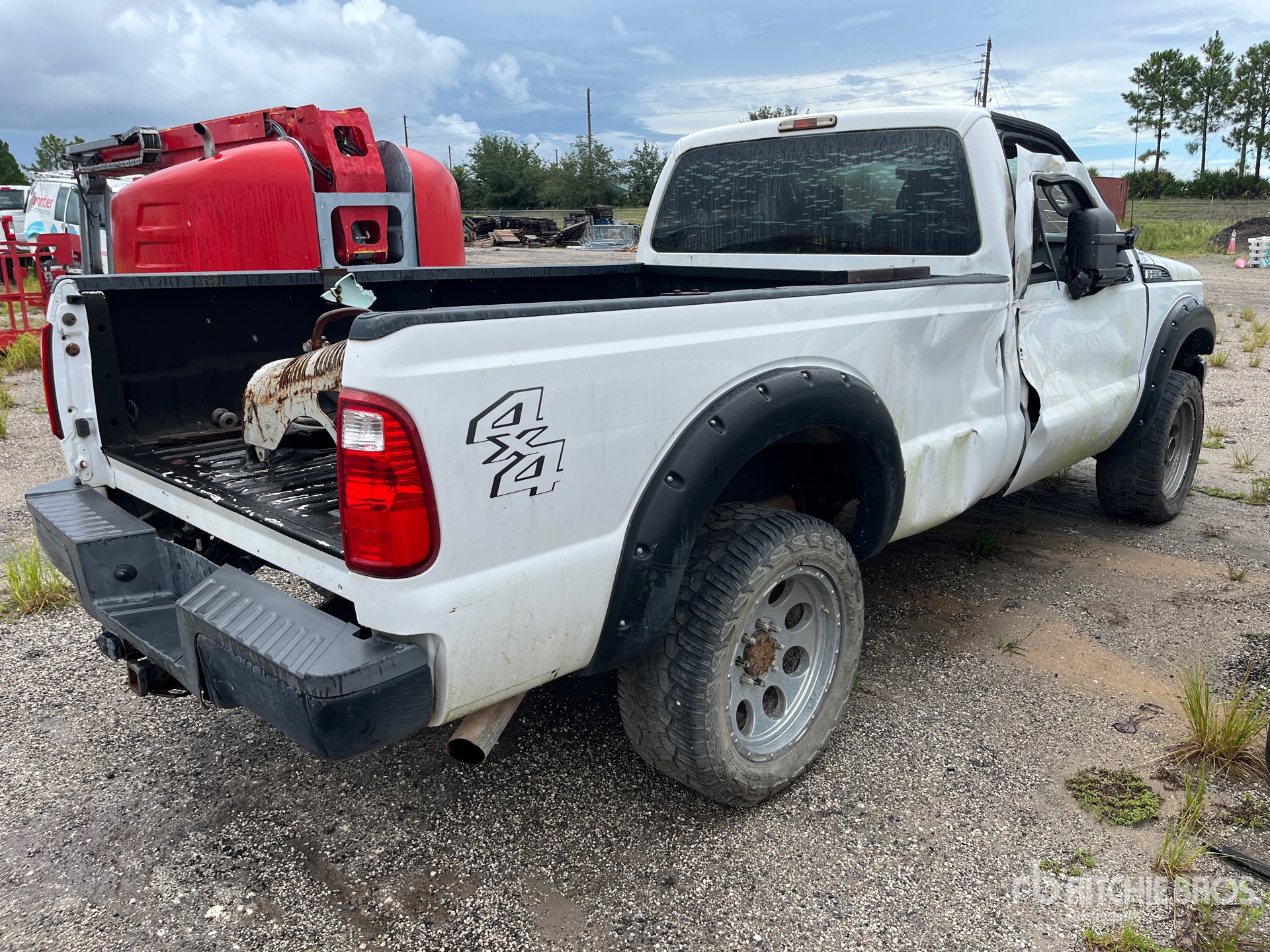 General Appearance with Picture, Right Rear Corner