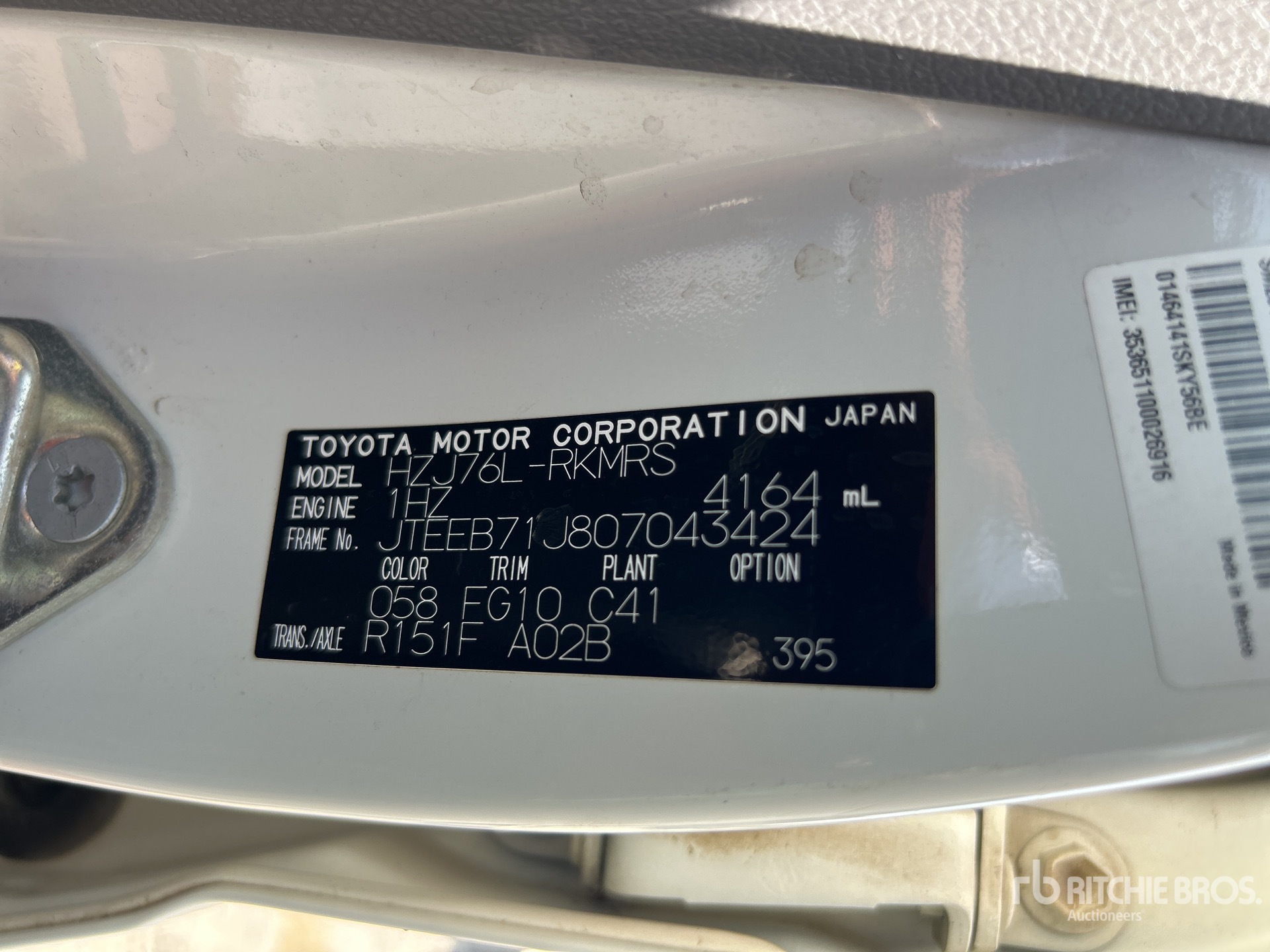 General Appearance with Serial Number / VIN