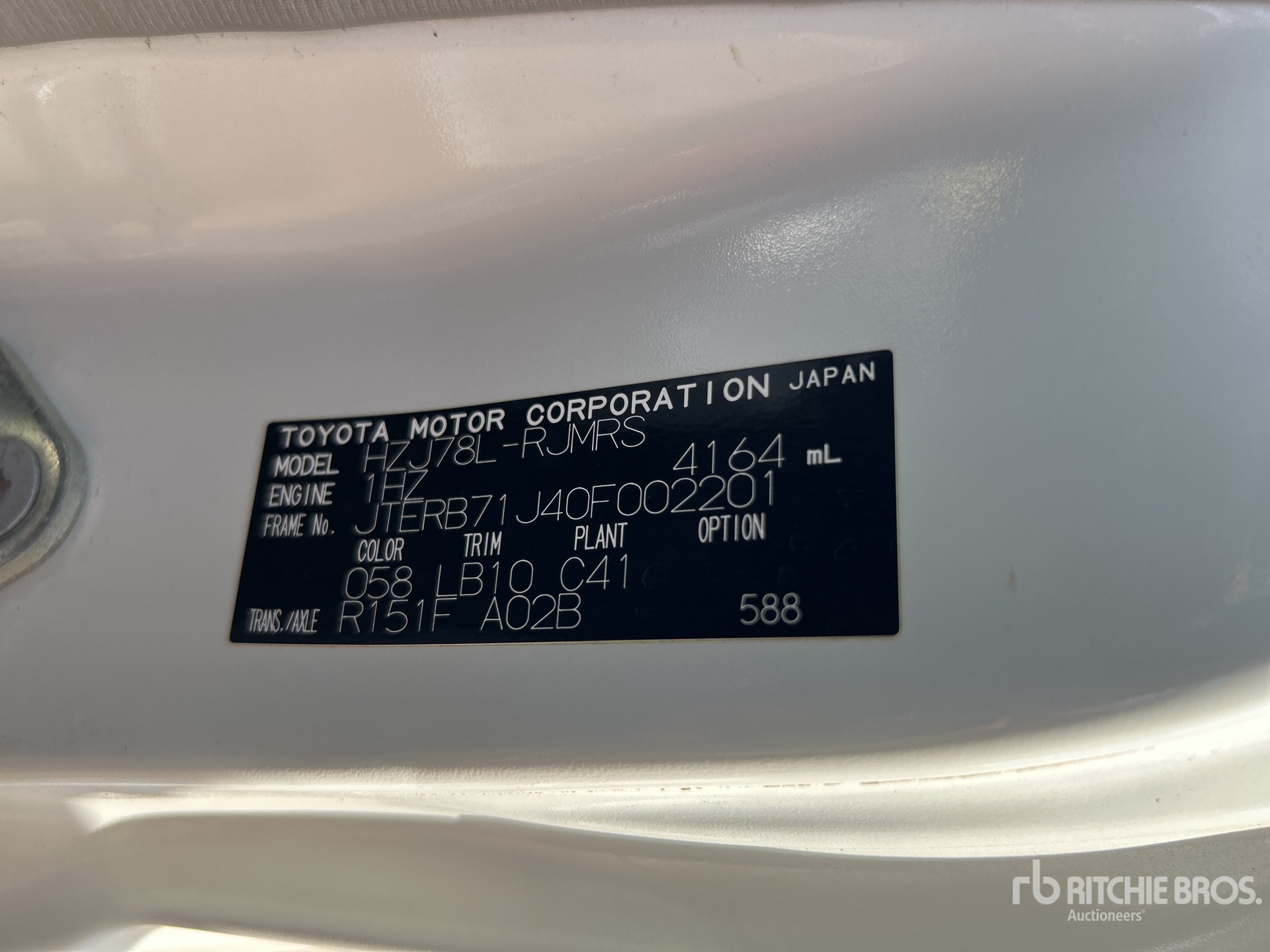General Appearance with Serial Number / VIN