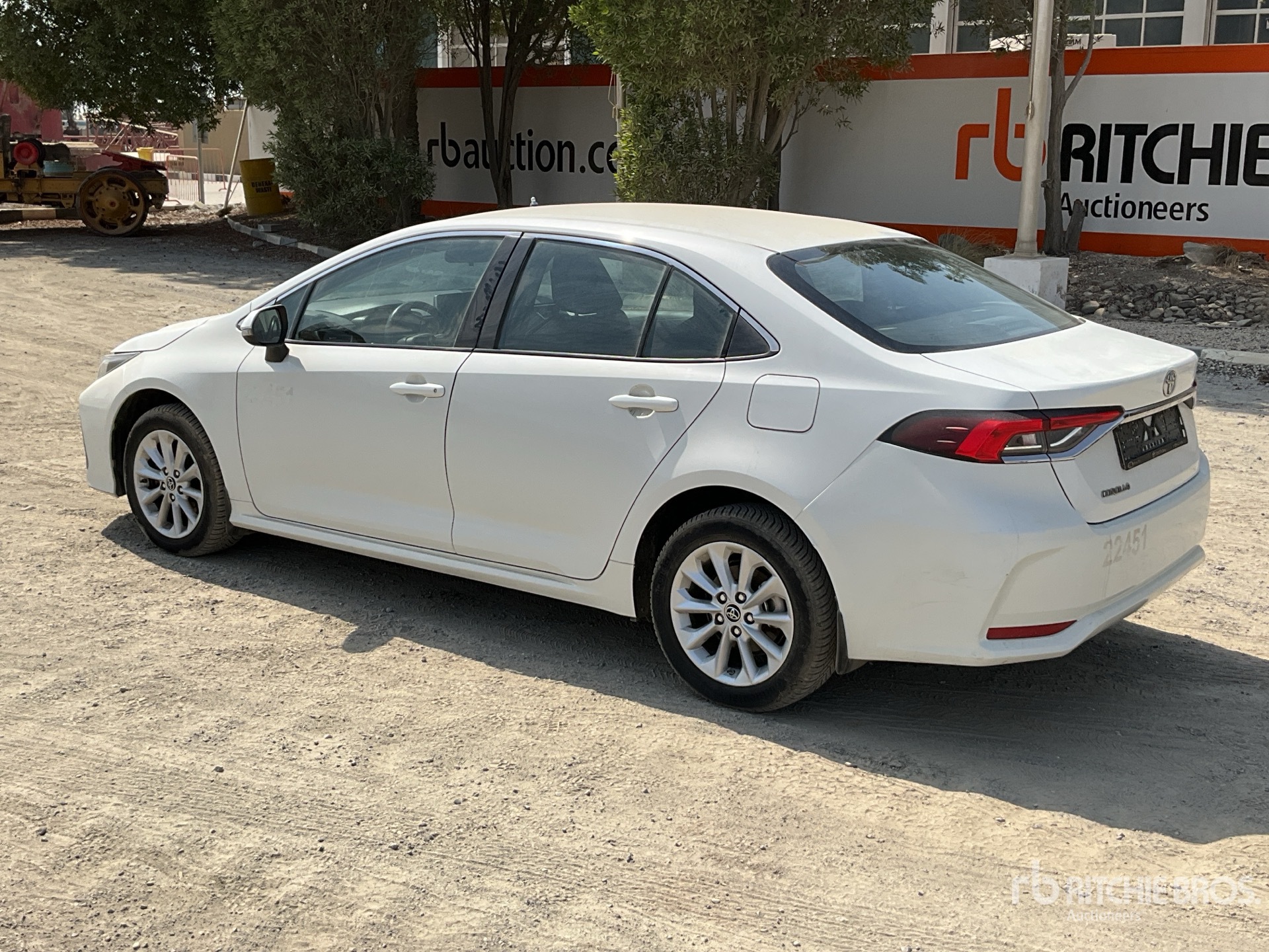 General Appearance with Picture, Left Rear Corner