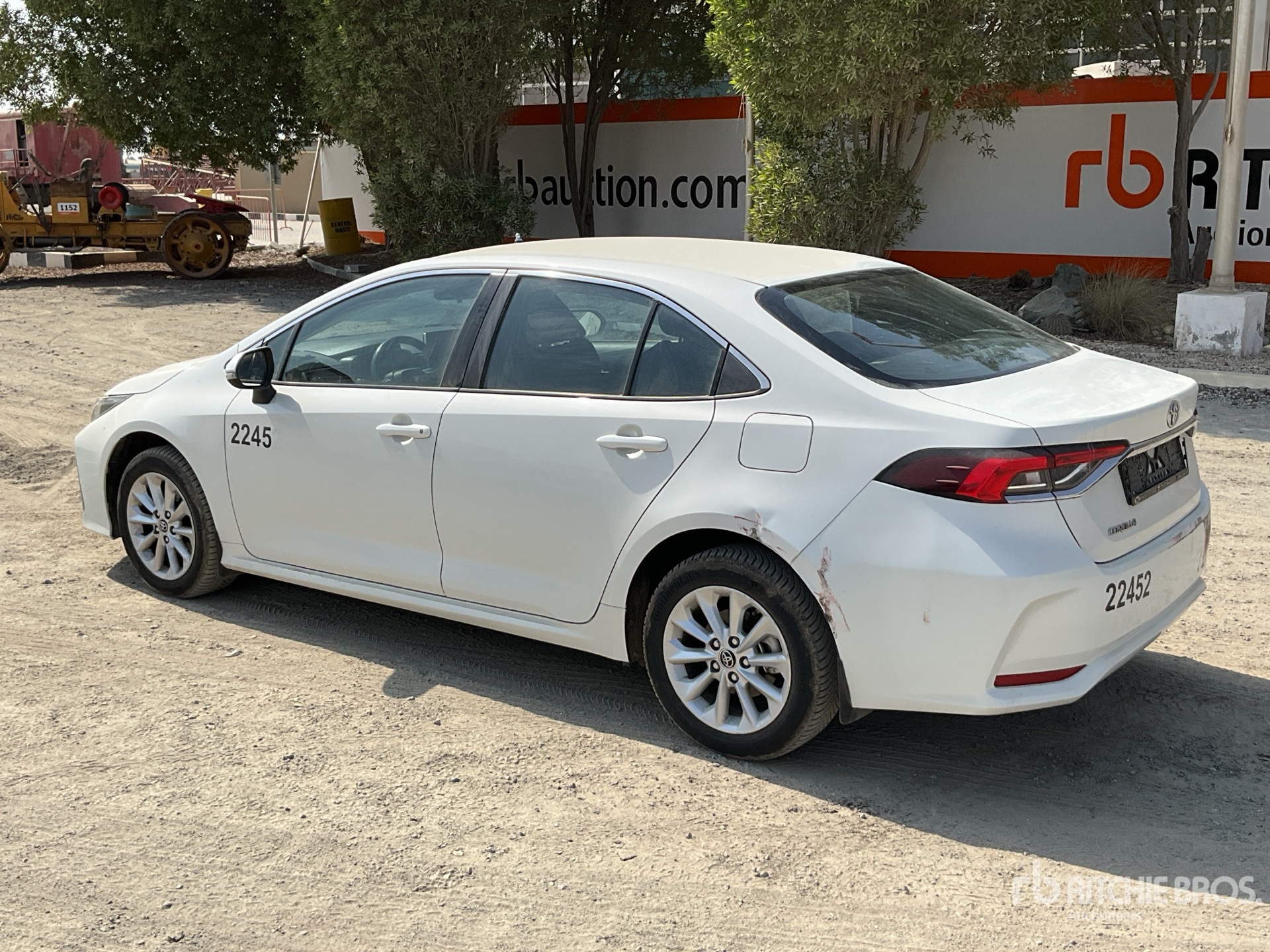 General Appearance with Picture, Left Rear Corner