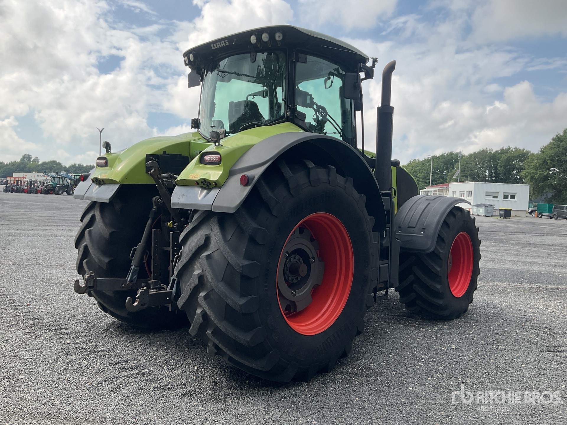 General Appearance with Picture, Right Rear Corner