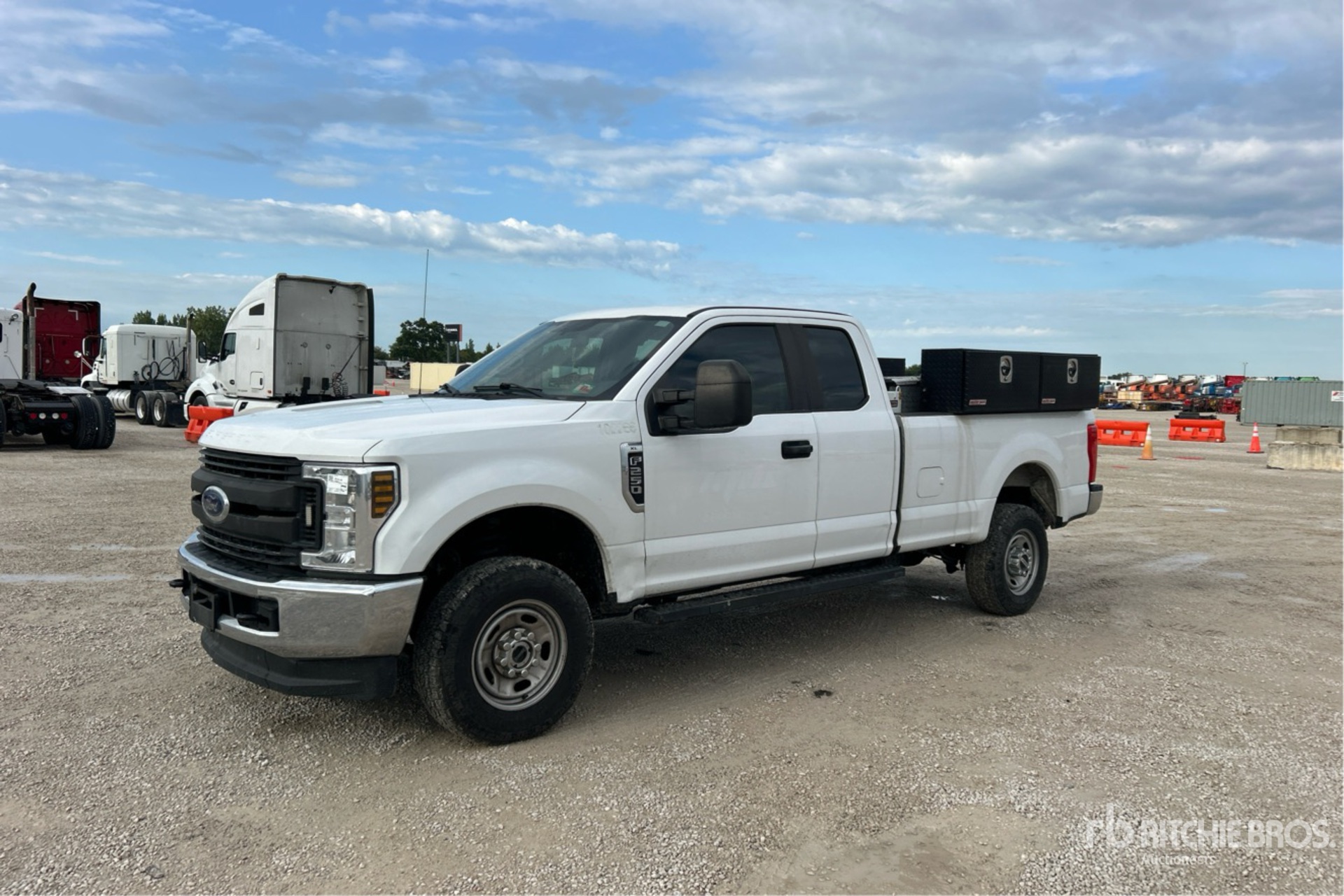 General Appearance with Picture, Left Front Corner