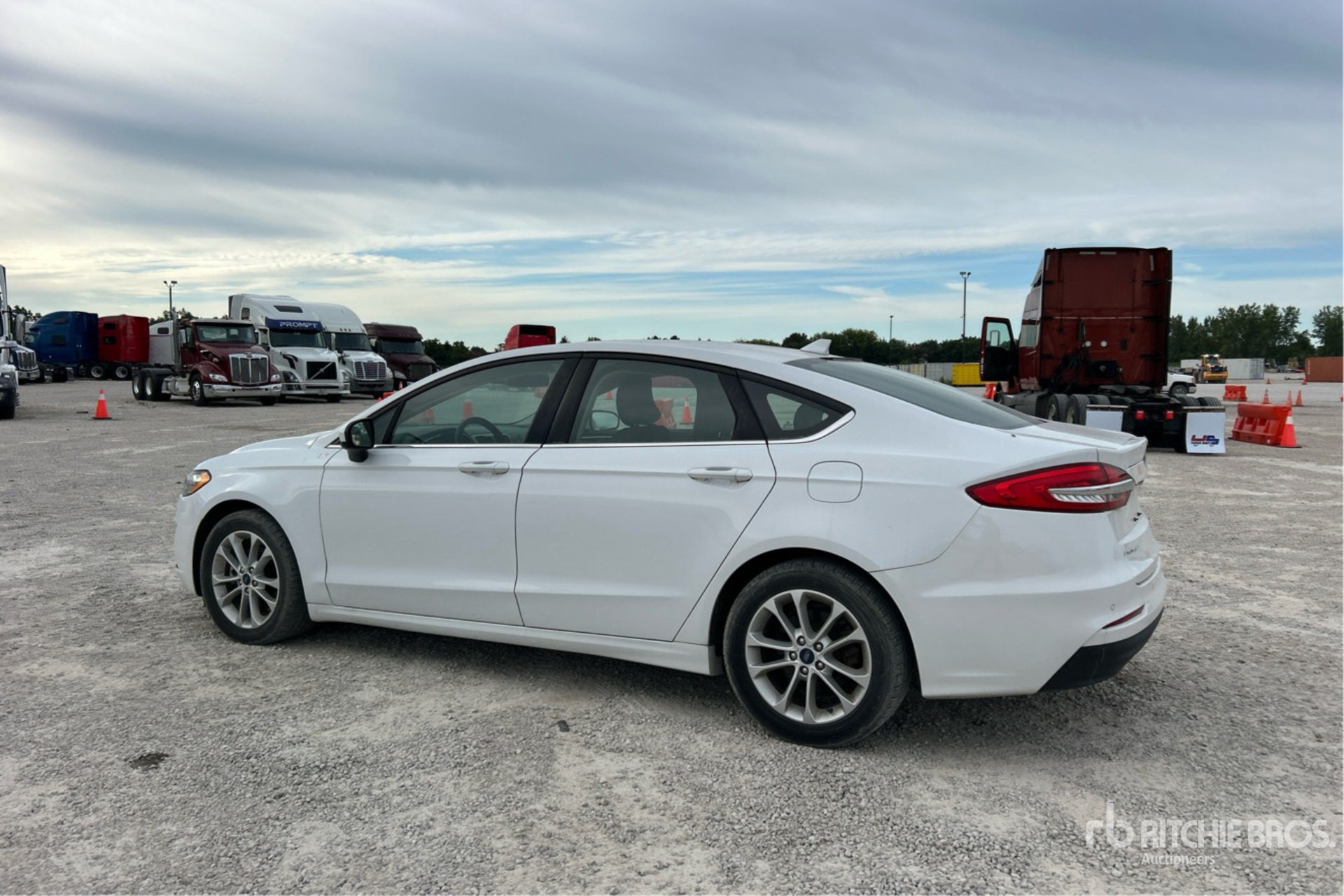General Appearance with Picture, Left Rear Corner