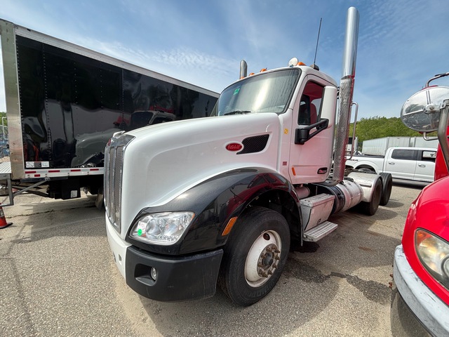 2014 Peterbilt 579 6x4 T/A Day Cab Truck Tractor (Inoperable)
