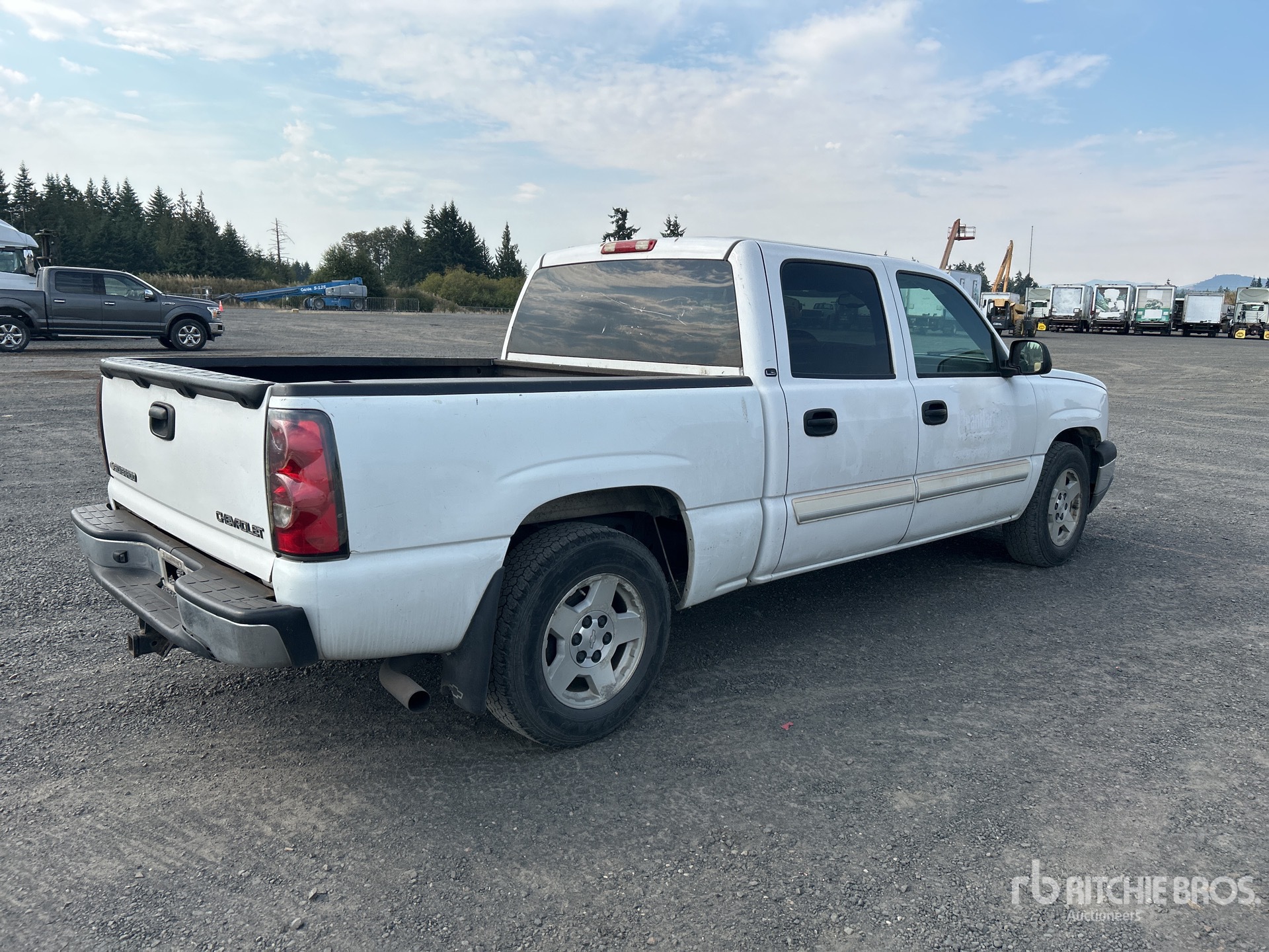 General Appearance with Picture, Right Rear Corner