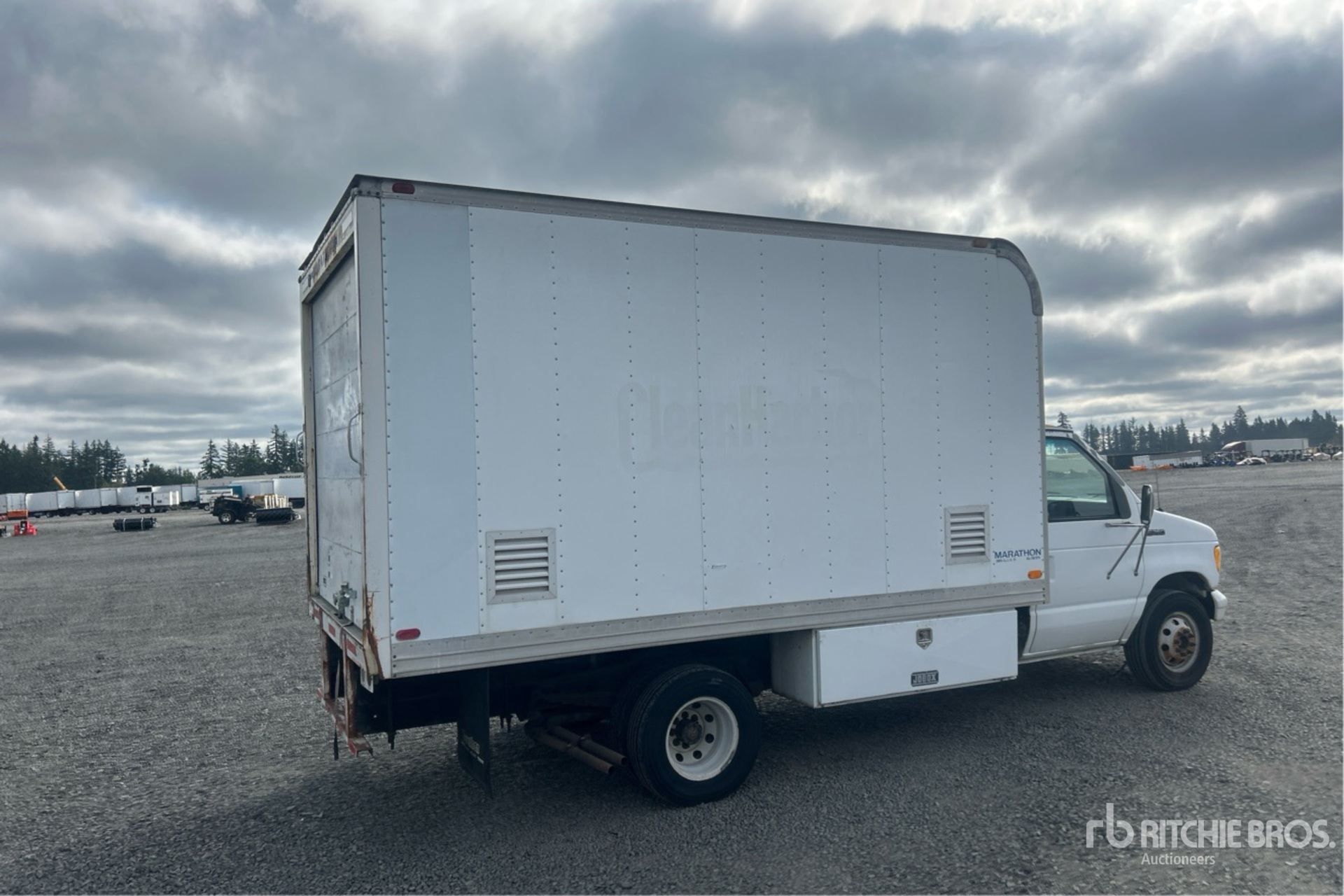General Appearance with Picture, Right Rear Corner